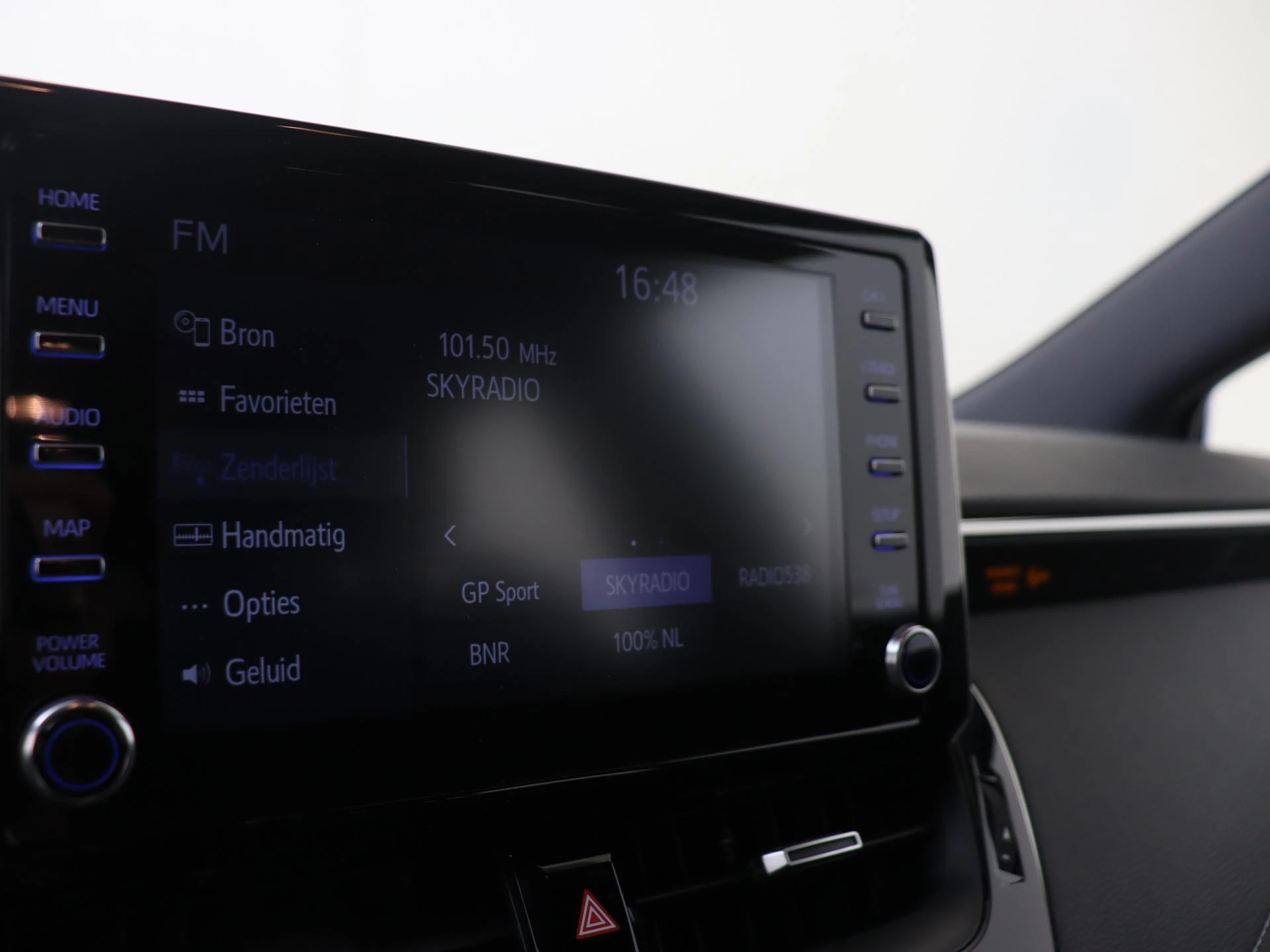 Toyota-Corolla Touring Sports-image-22