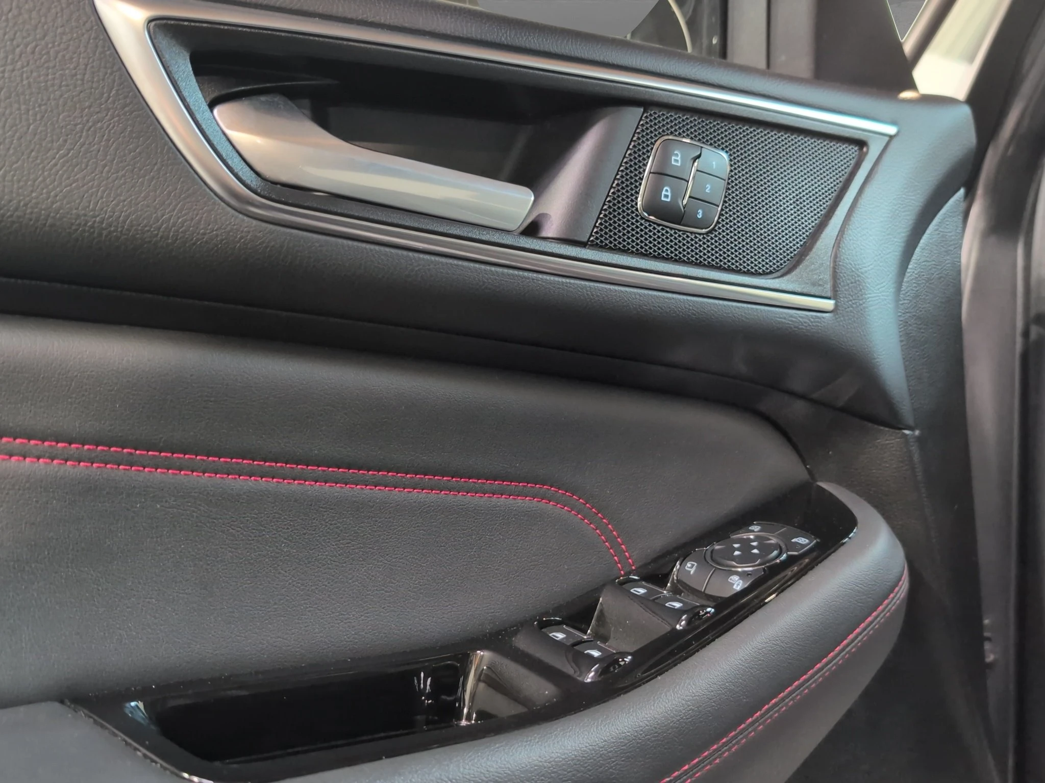 Ford-S-Max-image-16