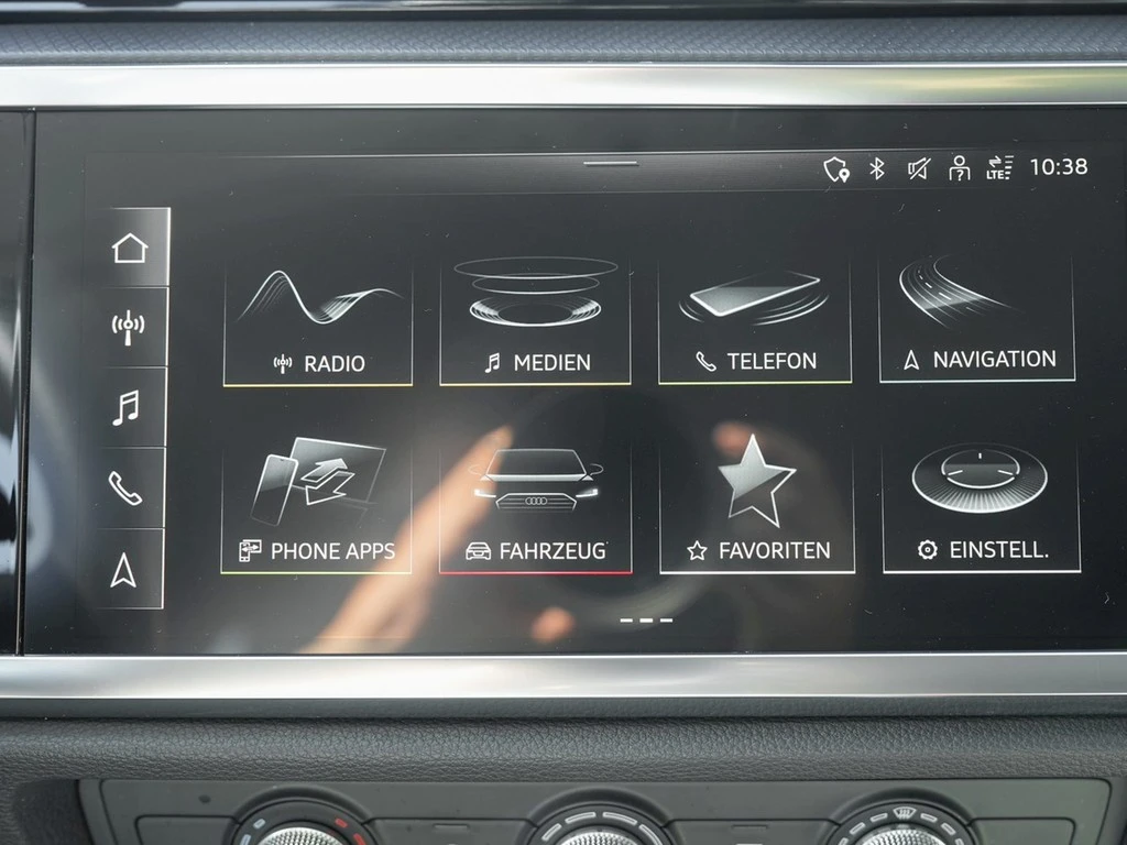 Audi-Q3-image-12