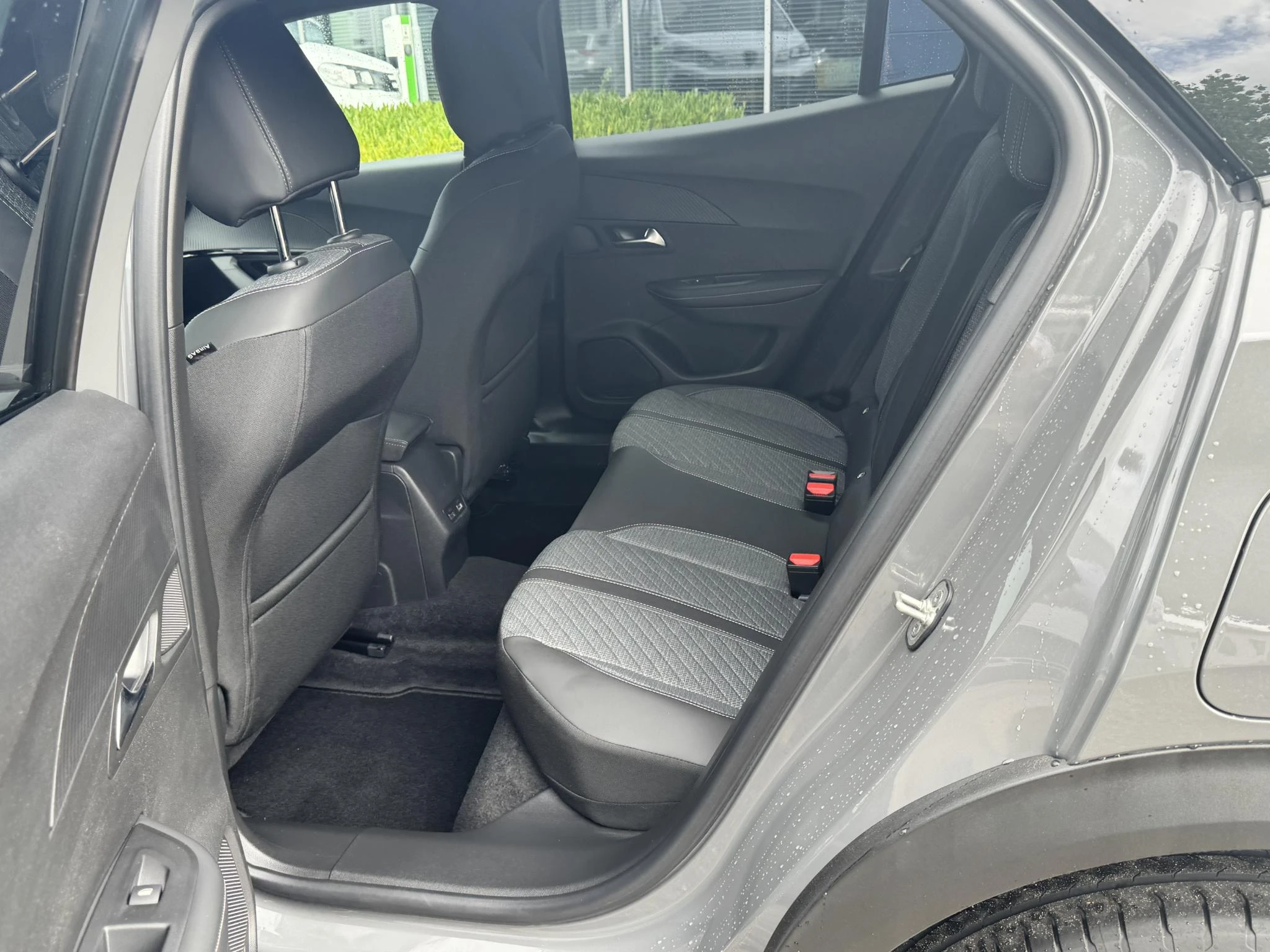 Peugeot-2008-image-9