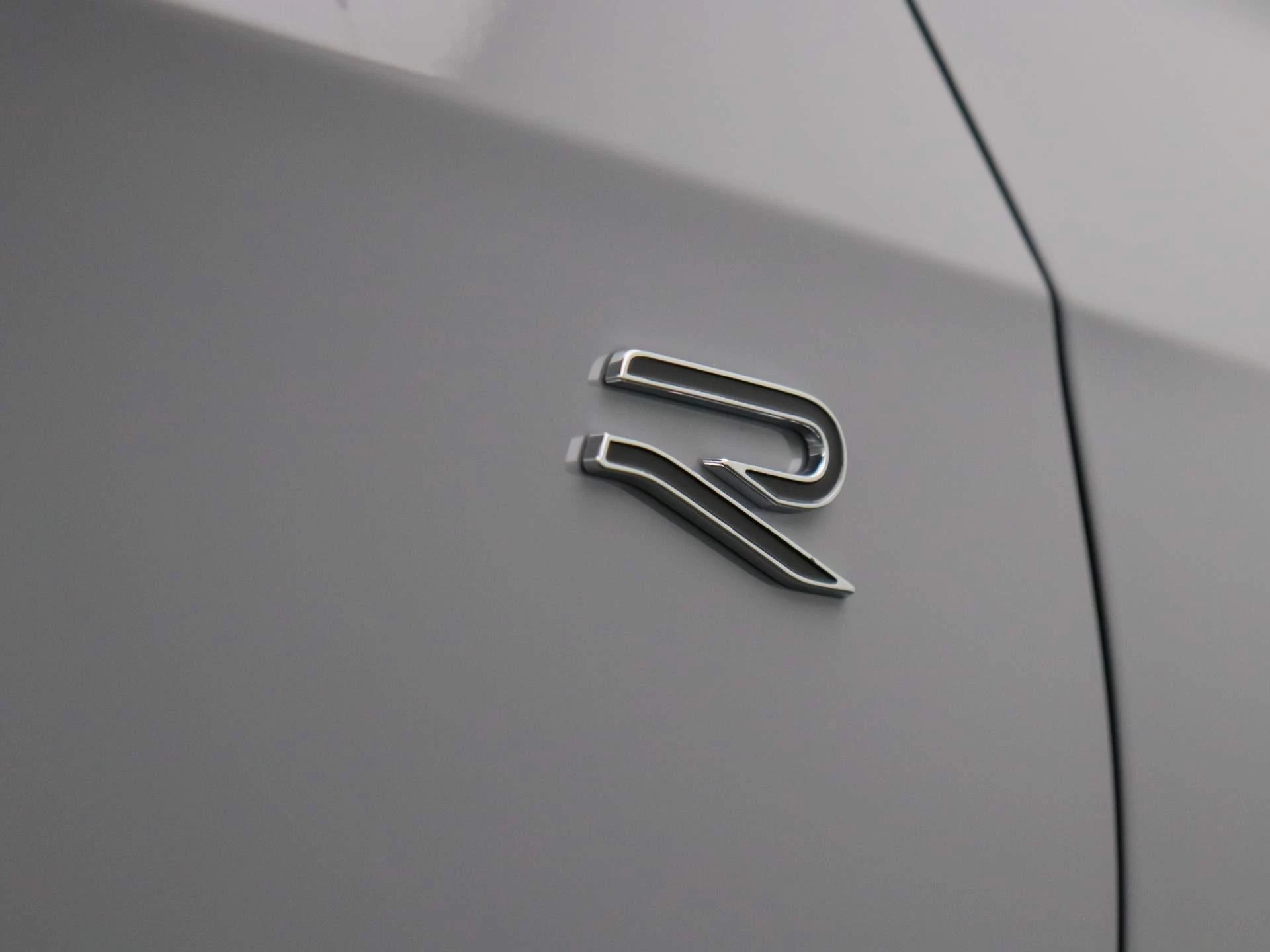 Volkswagen-Golf-image-41