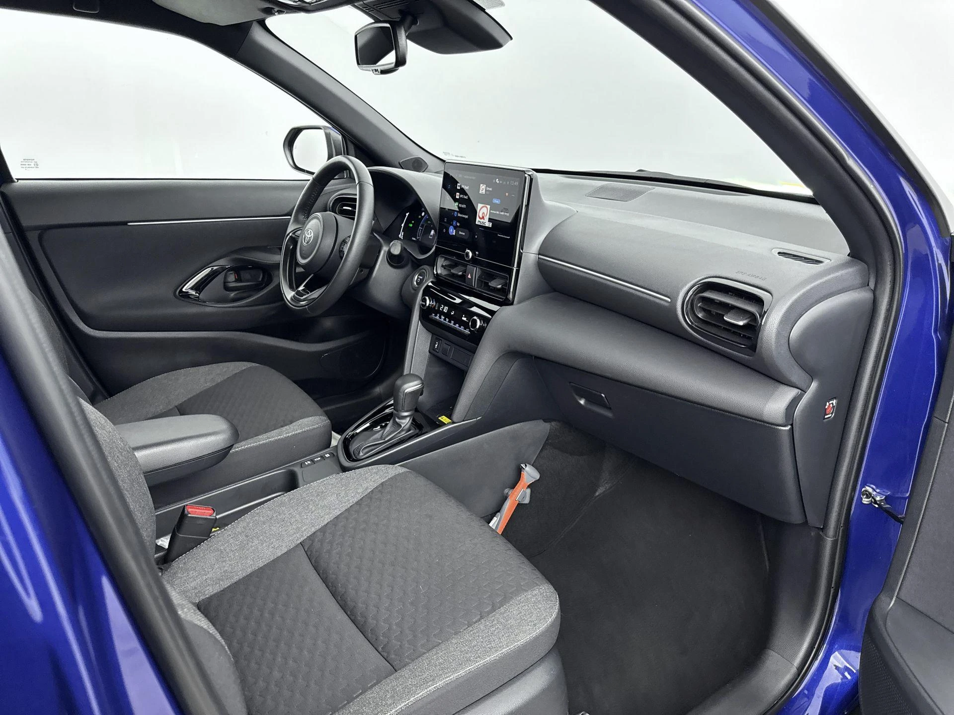 Toyota-Yaris Cross-image-16