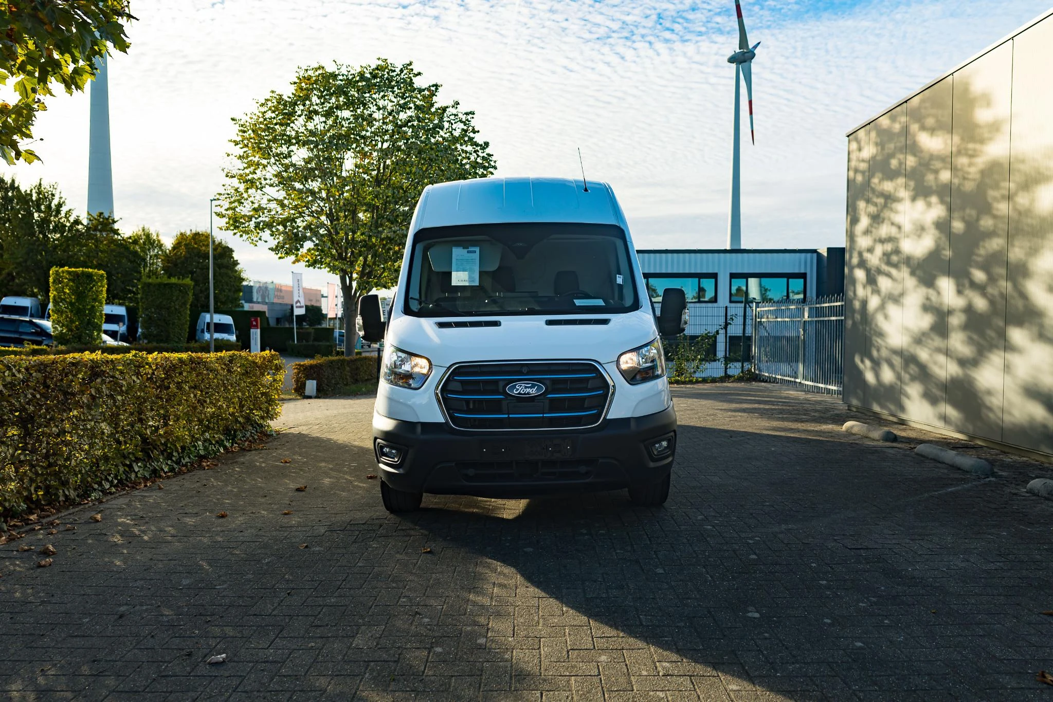 Ford-E-Transit-image-1