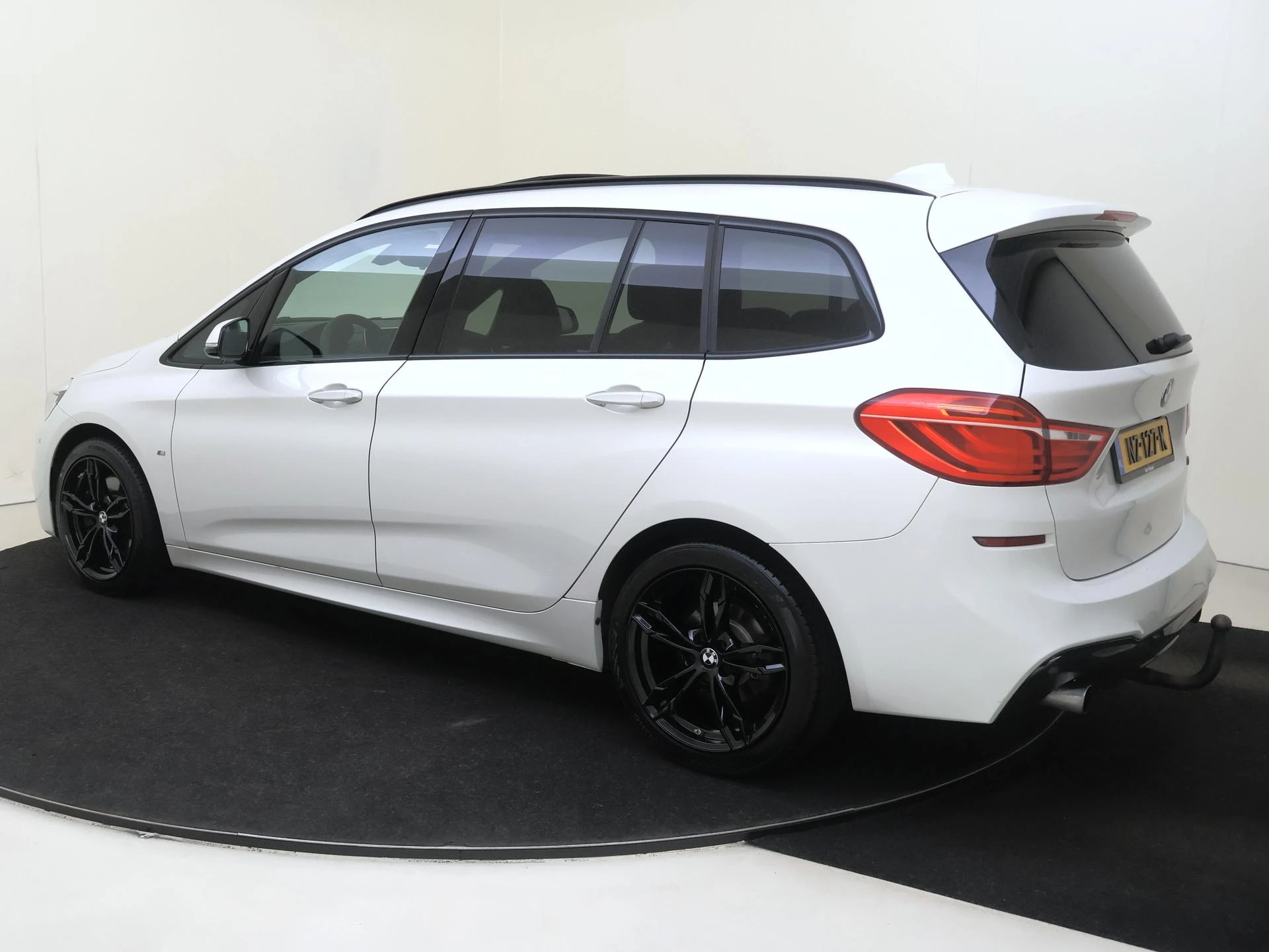BMW-2 Serie-image-2