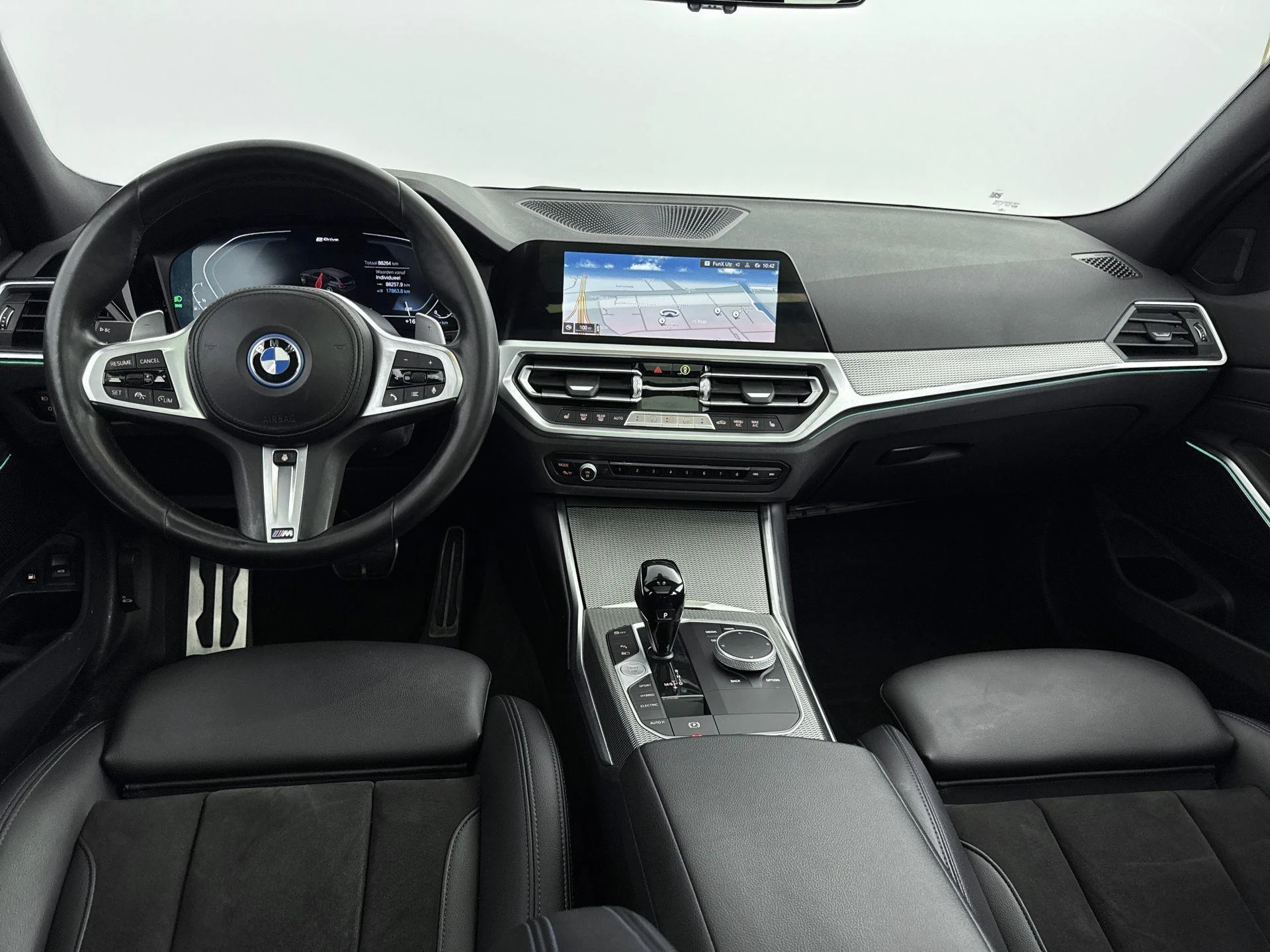 BMW-3 Serie-image-15