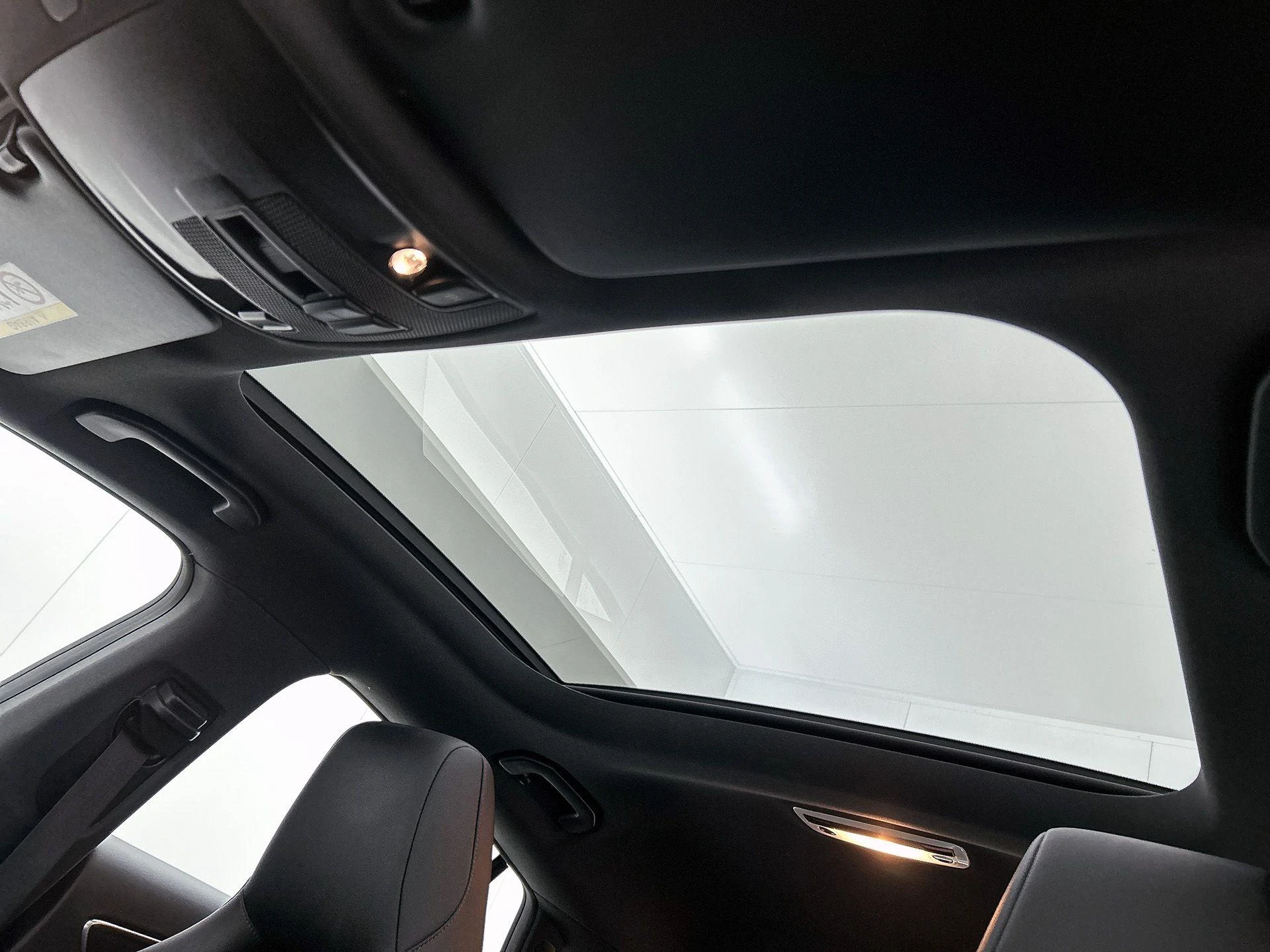 Mercedes-Benz-CLA-image-29