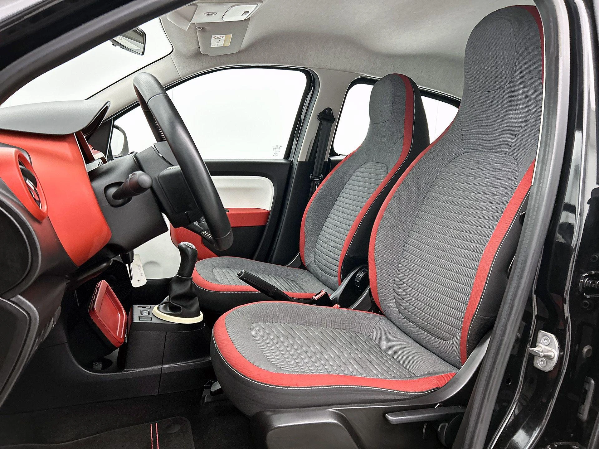 Renault-Twingo-image-29