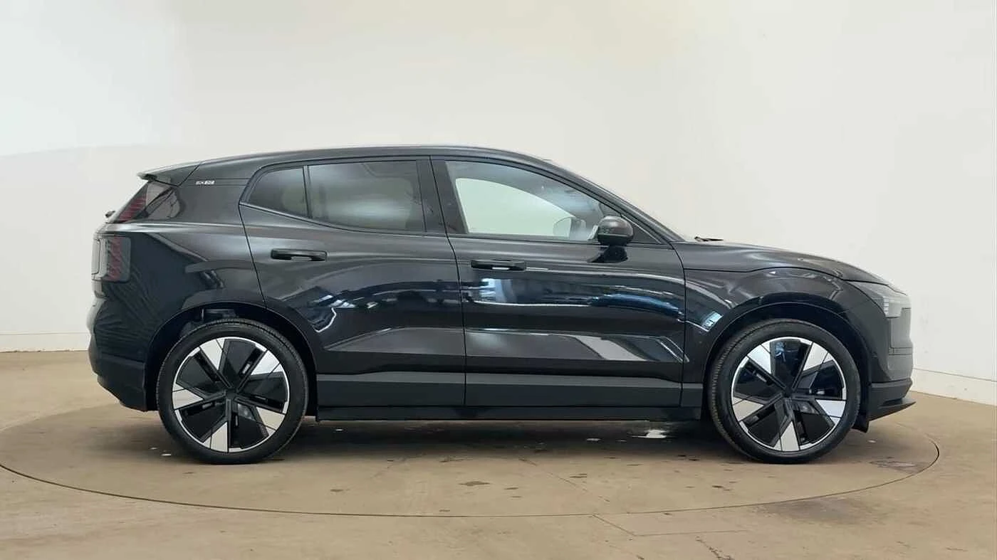 Volvo EX30 Single Motor Extended Range Electric Ultra