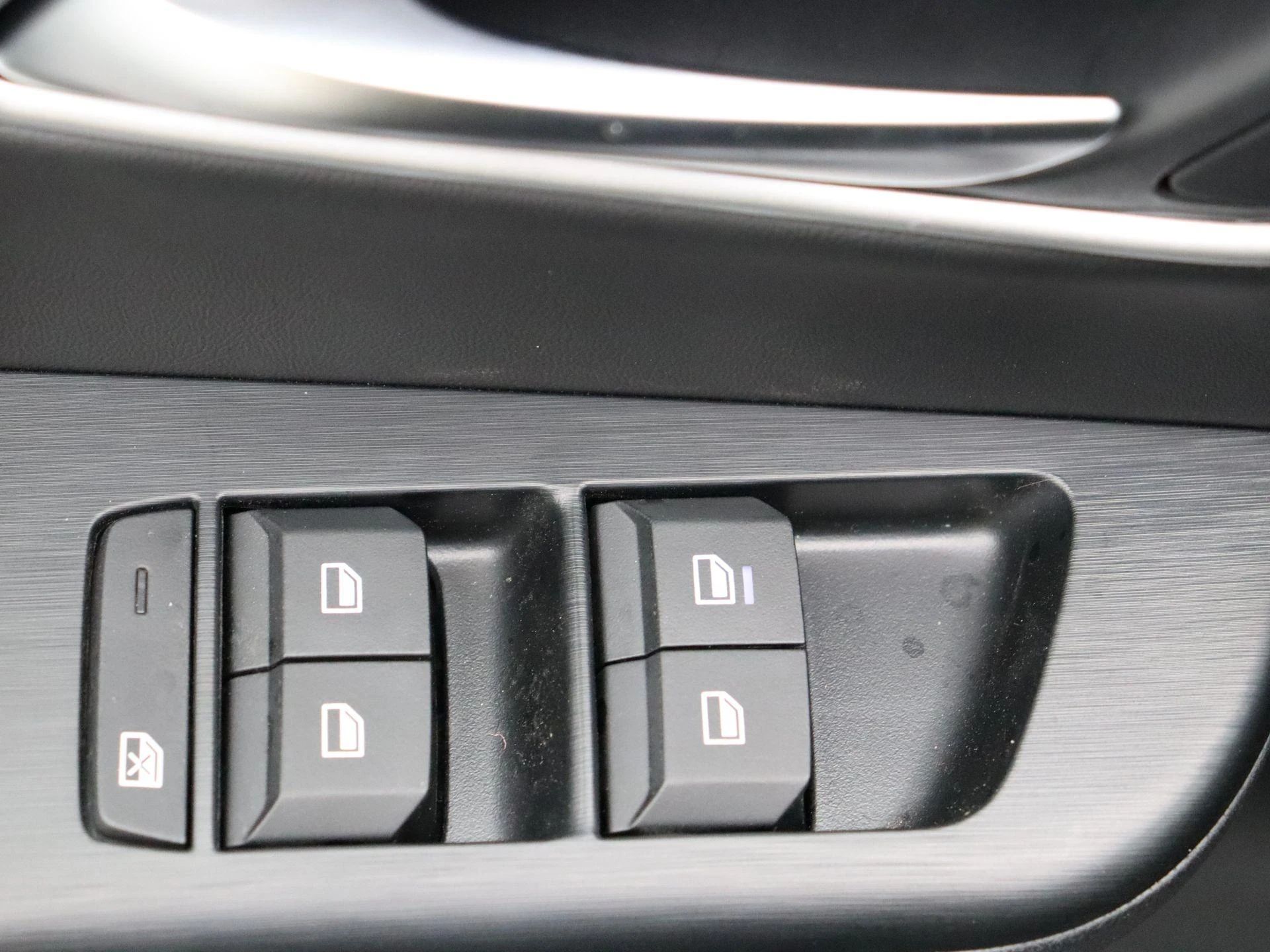 MG-ZS-image-8