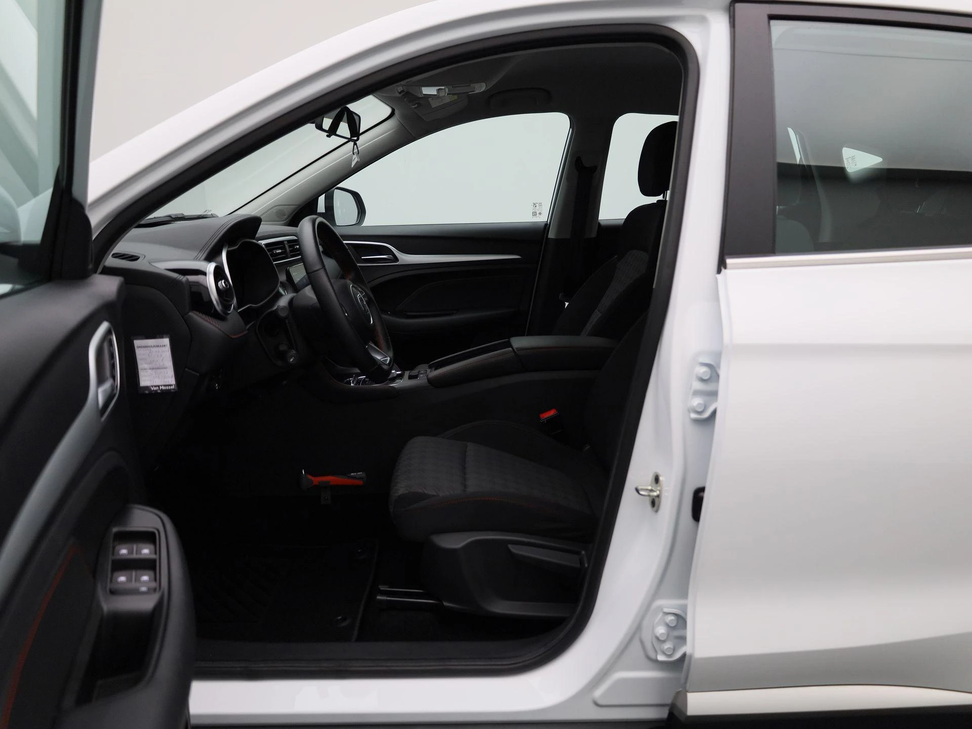 MG ZS EV - 9