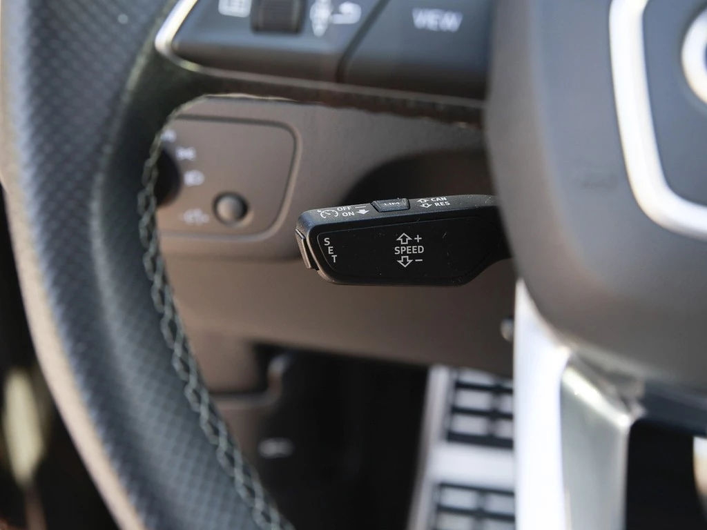 Audi Q5 40 TDI S line Kamera Business Standhzg