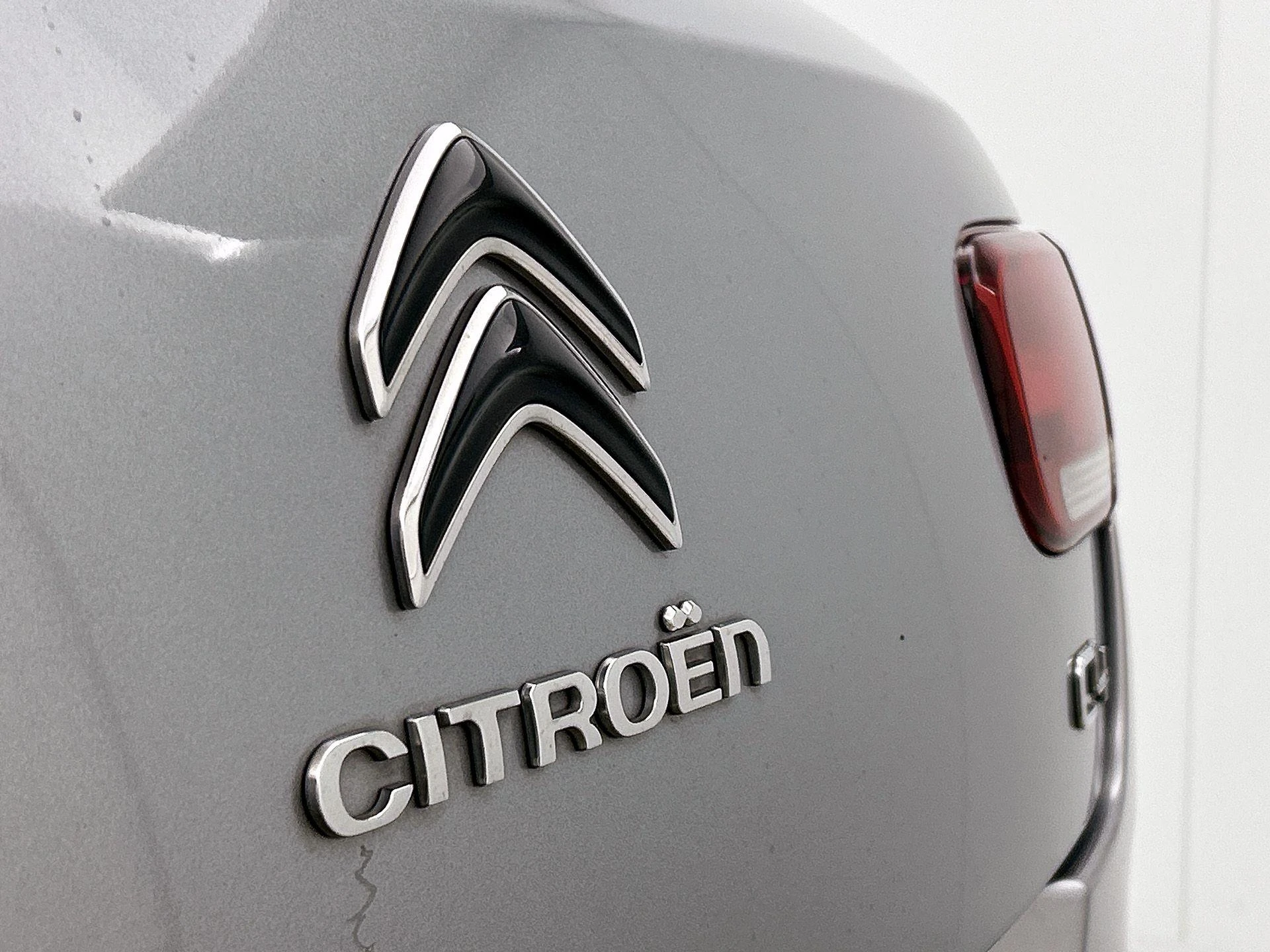 Citroën-C4 Cactus-image-18