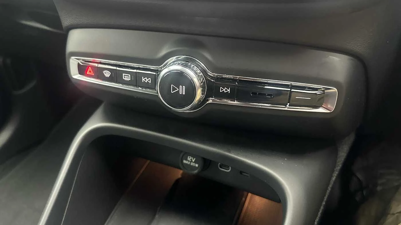Volvo-XC40-image-23