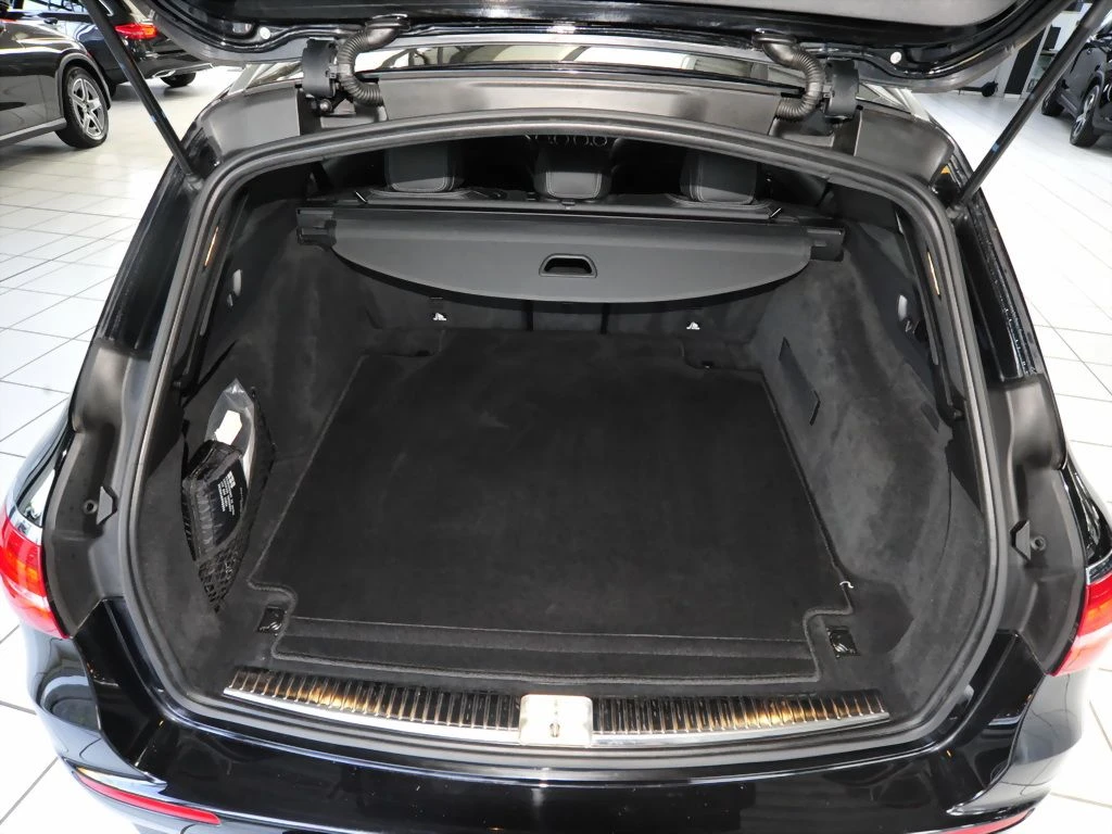 Mercedes-Benz-E-Klasse 220-image-15