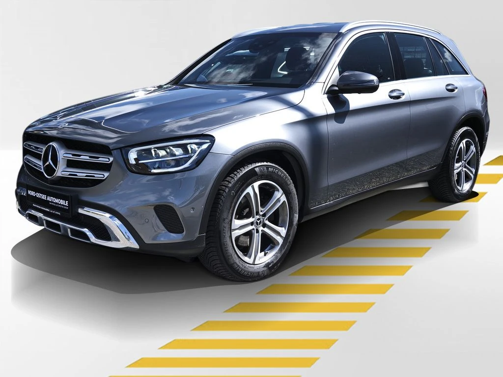 Mercedes-Benz-GLC 220 d-image-1