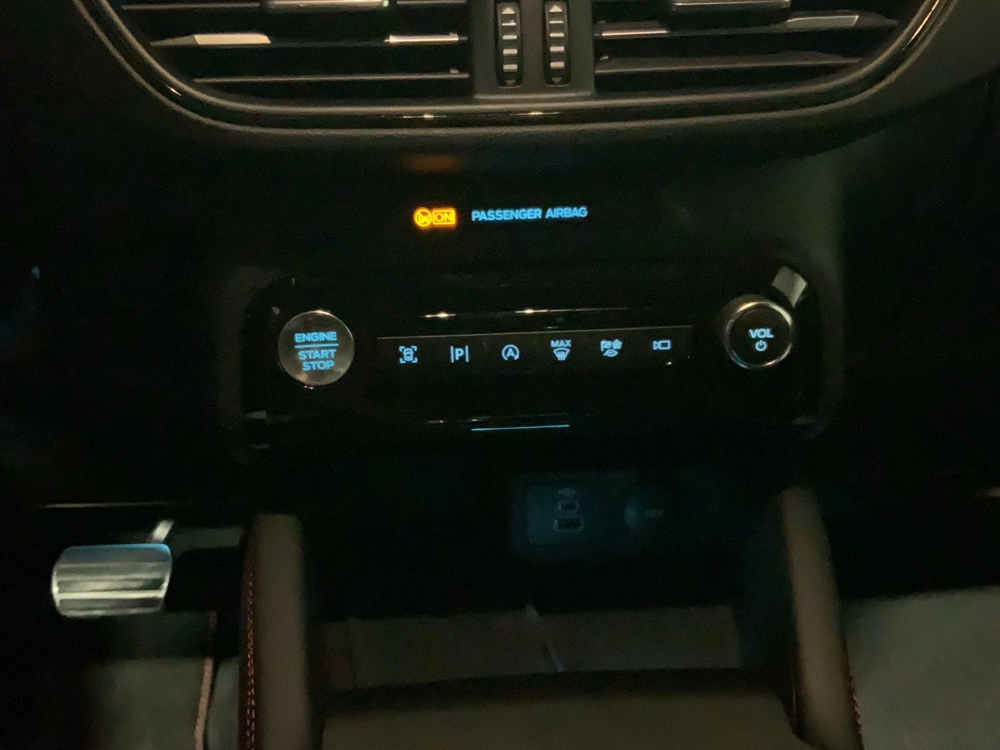 Ford Kuga ST-Line X Aut.*360GRAD*LED-MATRIX*NAVI*GRA*WINTER-PKT.