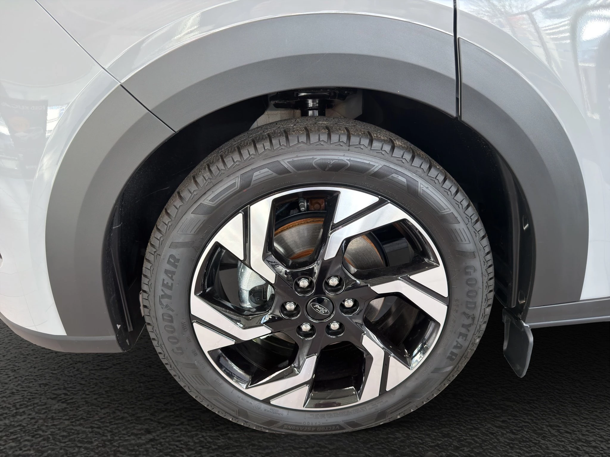 Ford-Nugget-image-8