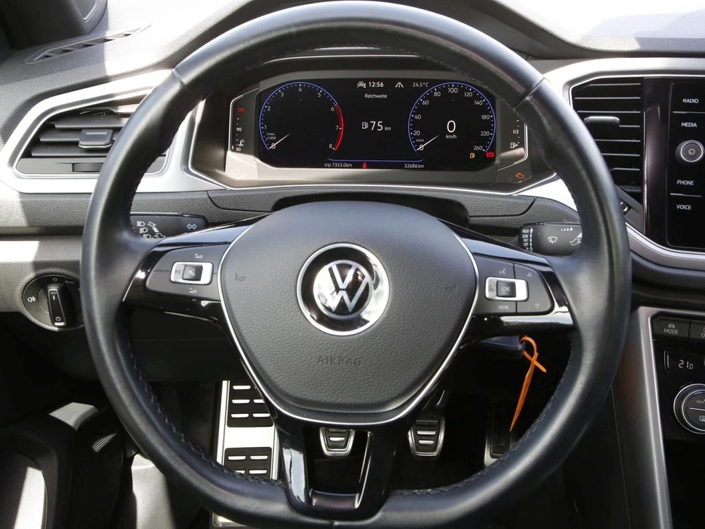 Volkswagen-T-Roc-image-17