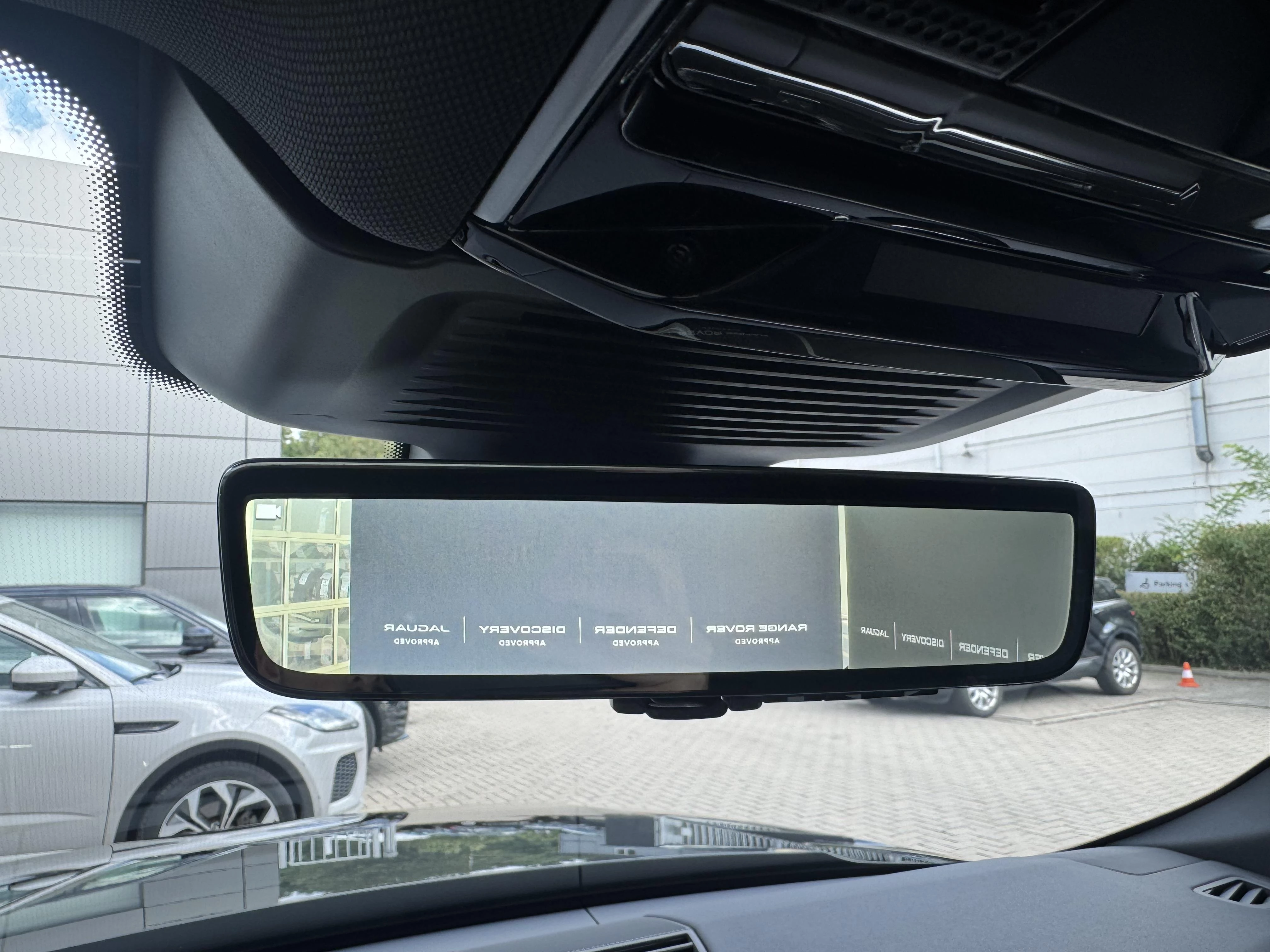 Land Rover-Range Rover Sport-image-18