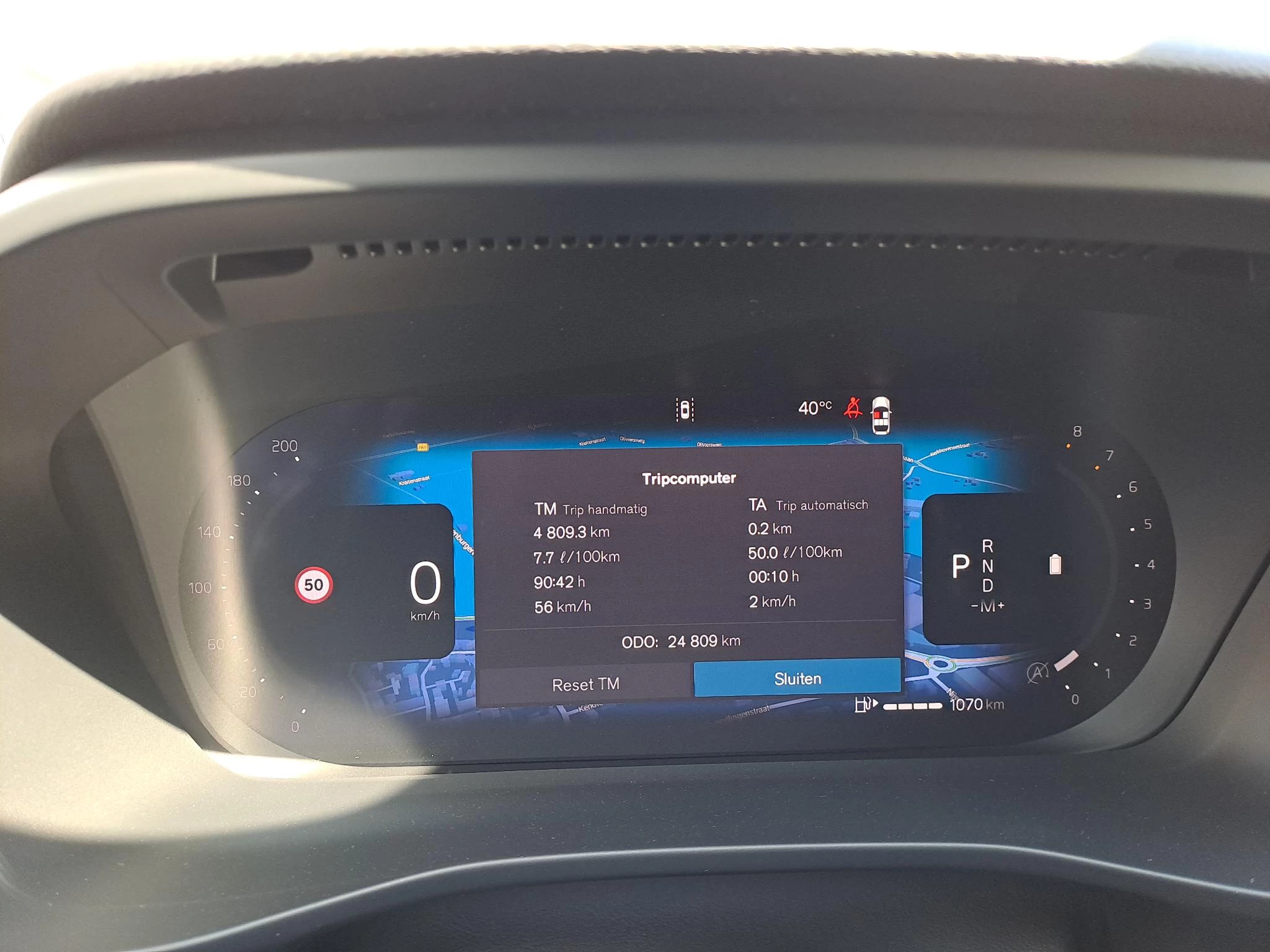 Volvo XC40 2.0 B4 Plus Dark