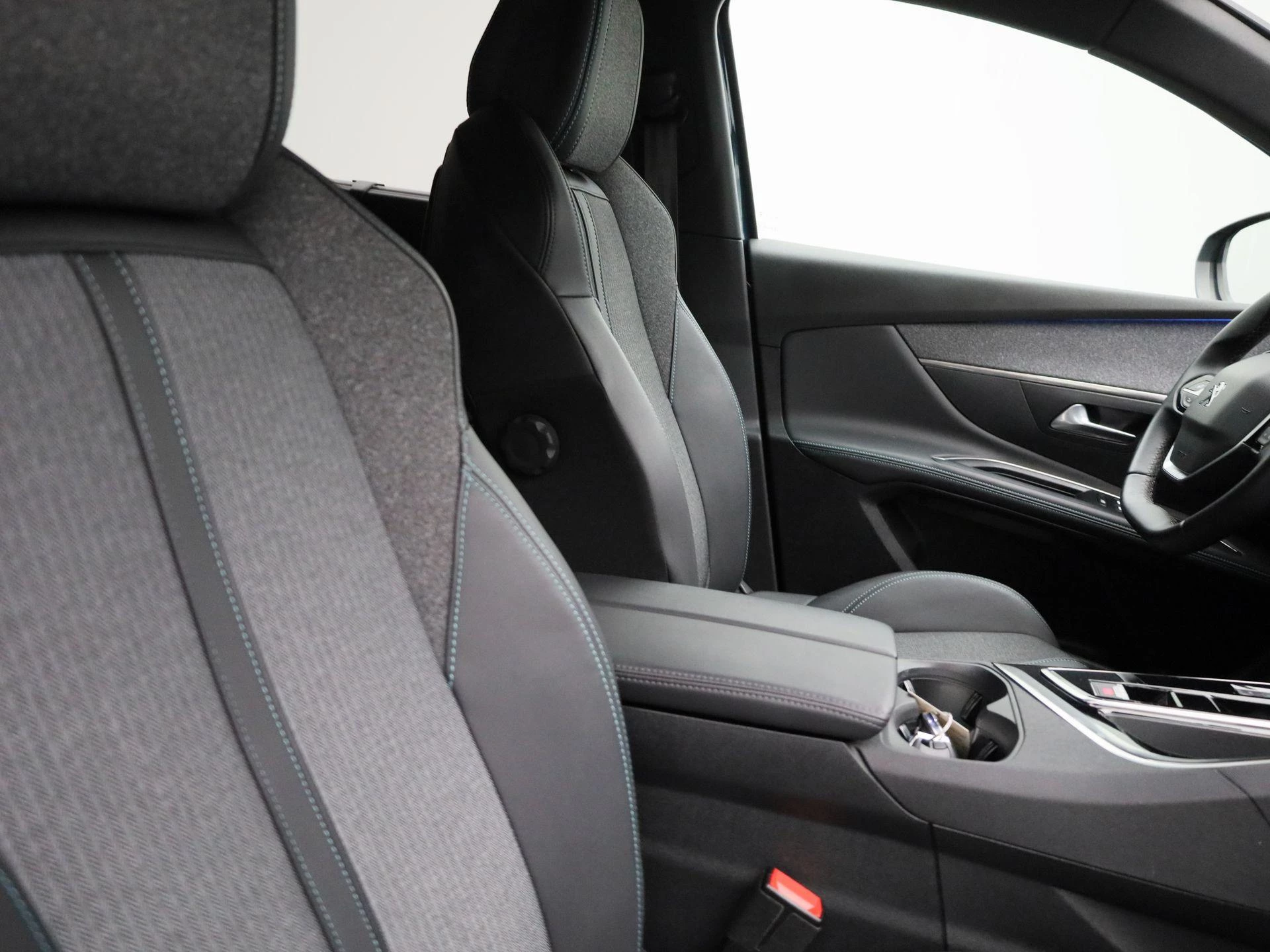 Peugeot-5008-image-30