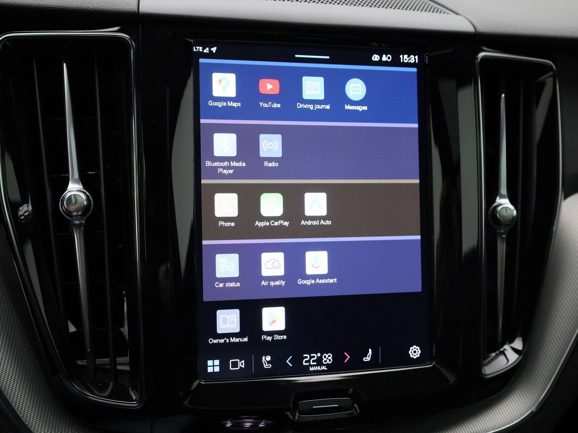 Volvo XC60 2.0 T6 Plug-in hybrid AWD Plus Dark
