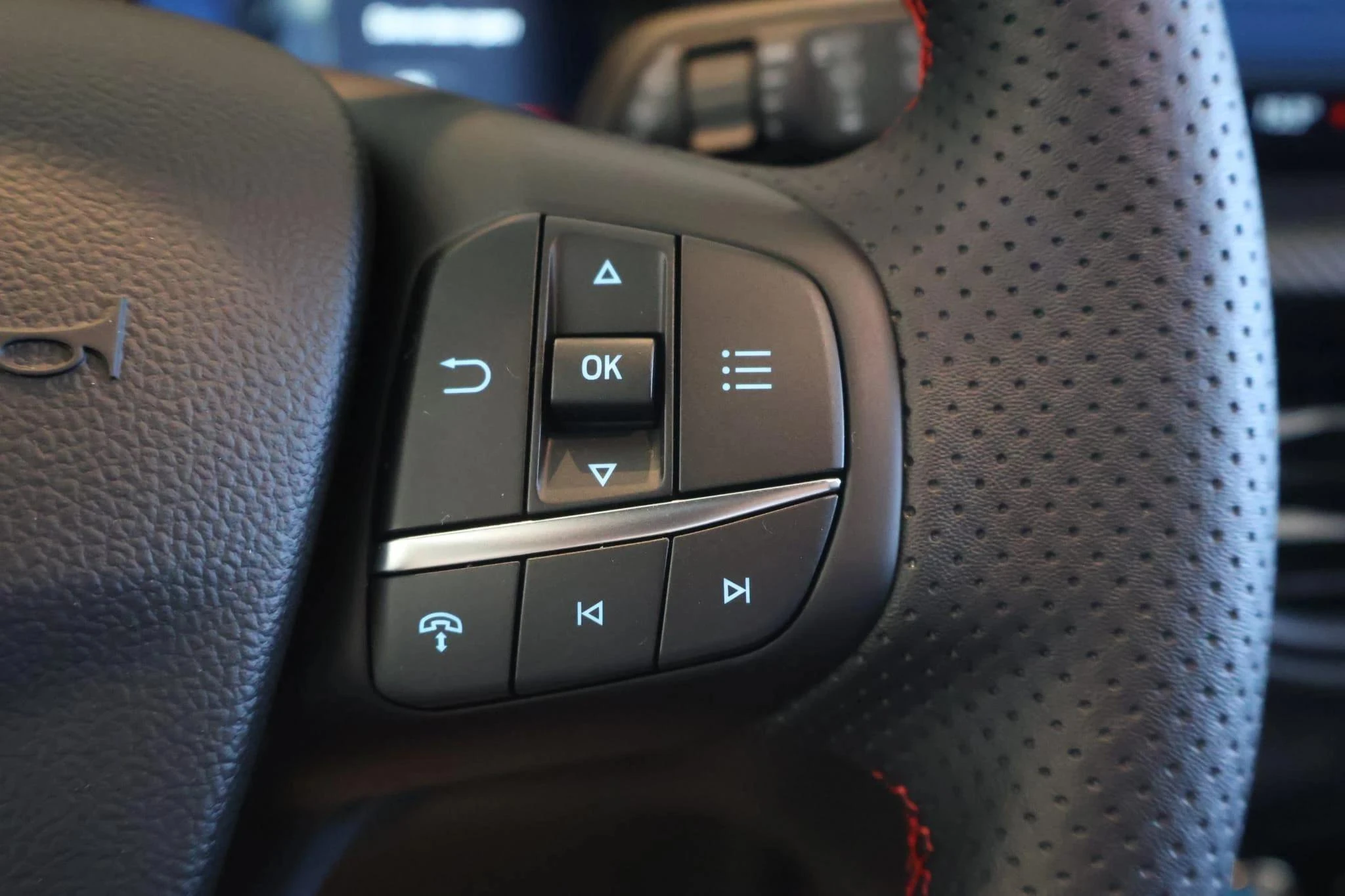 Ford-Kuga-image-12