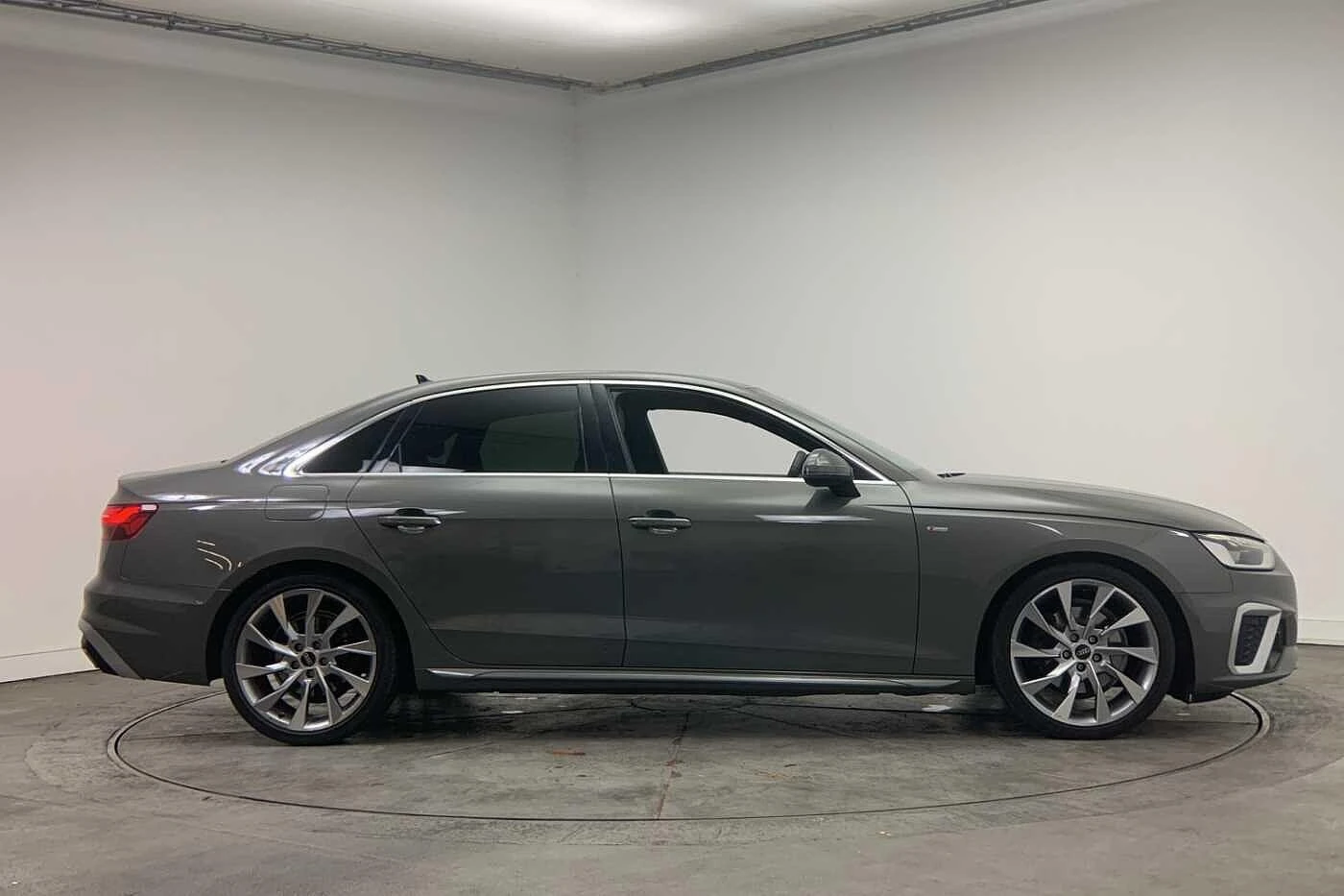 Audi-A4-image-3