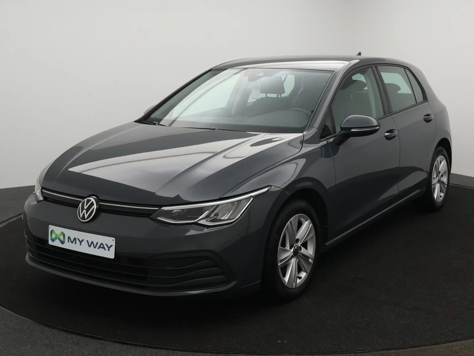 Volkswagen-Golf-image-0