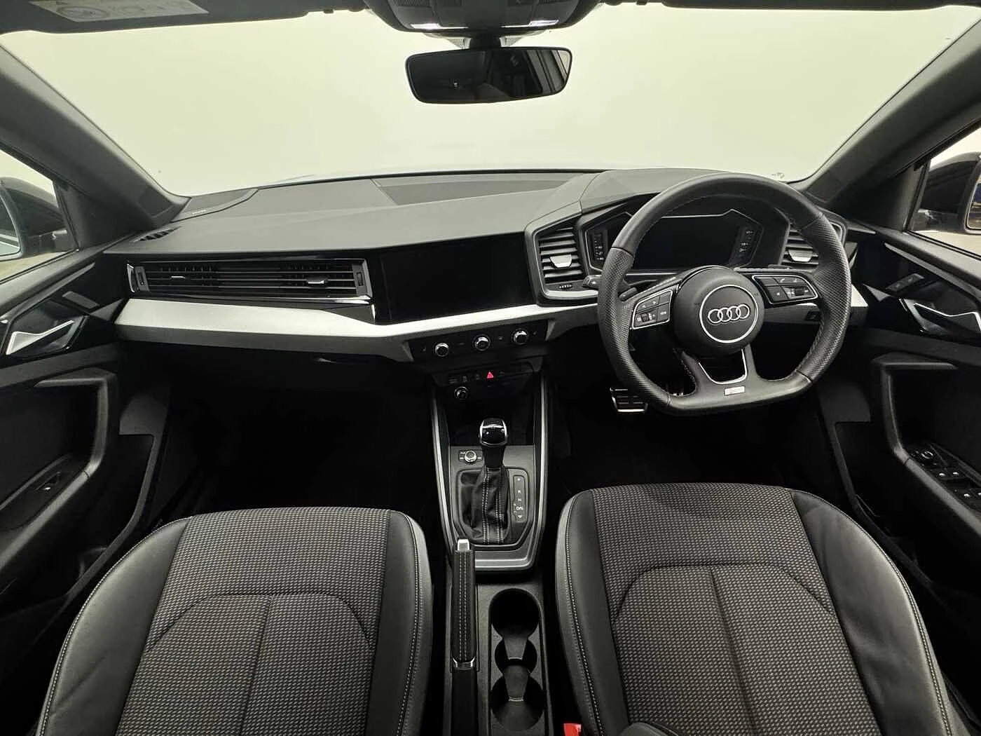 Audi-A1 Sportback-image-11