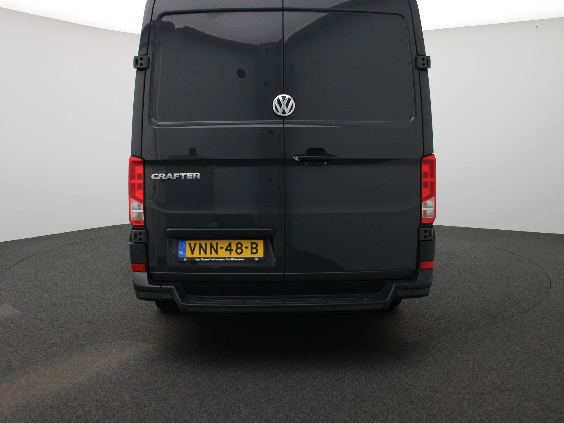 Volkswagen-Crafter-image-4