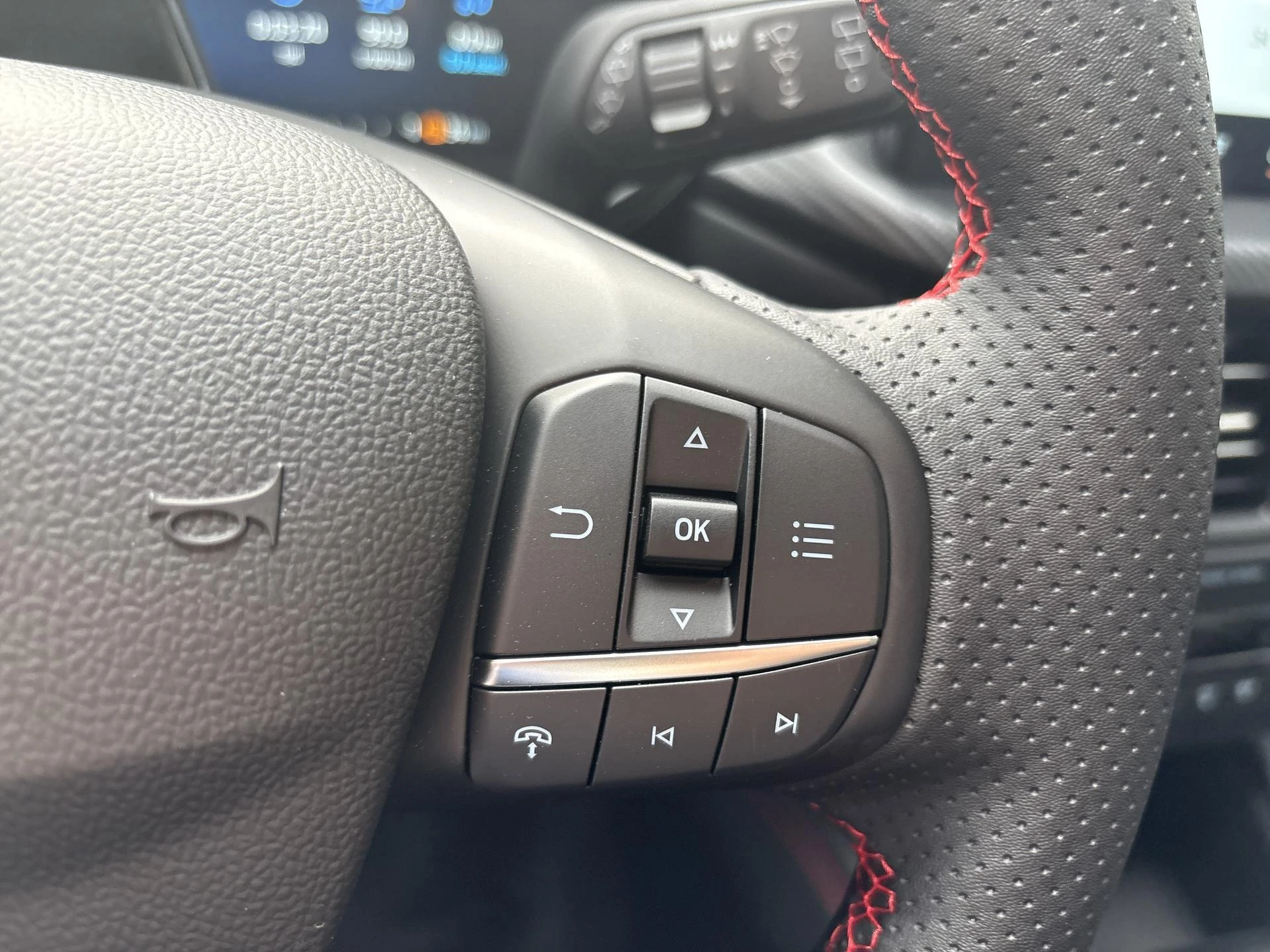 Ford-Kuga-image-15