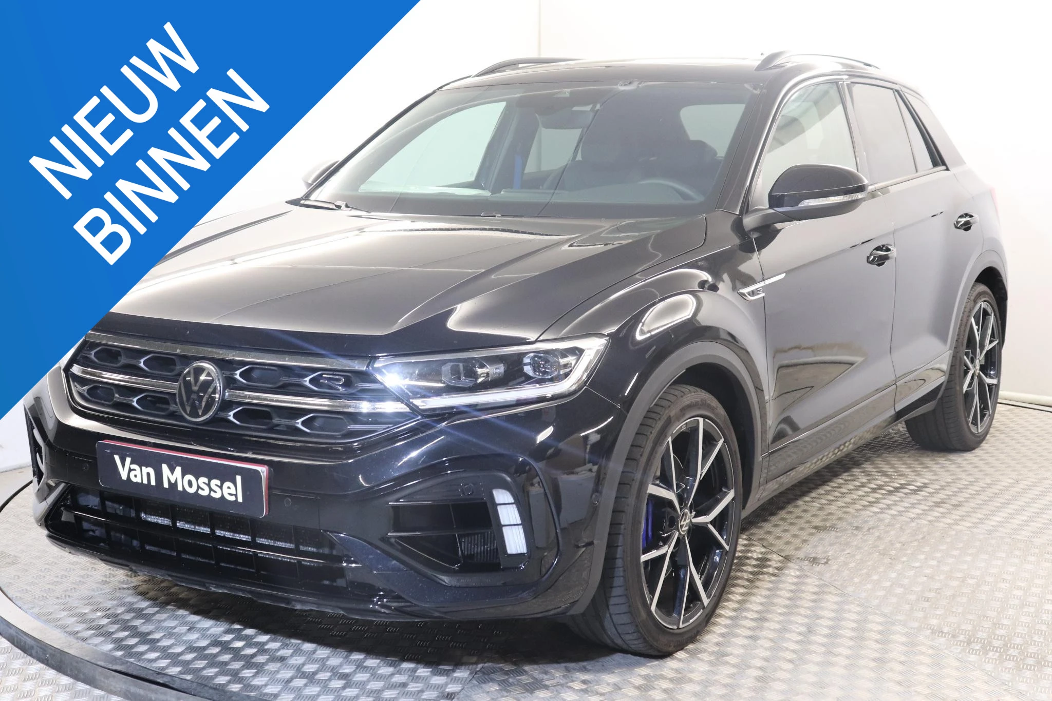 Volkswagen-T-Roc-image-0