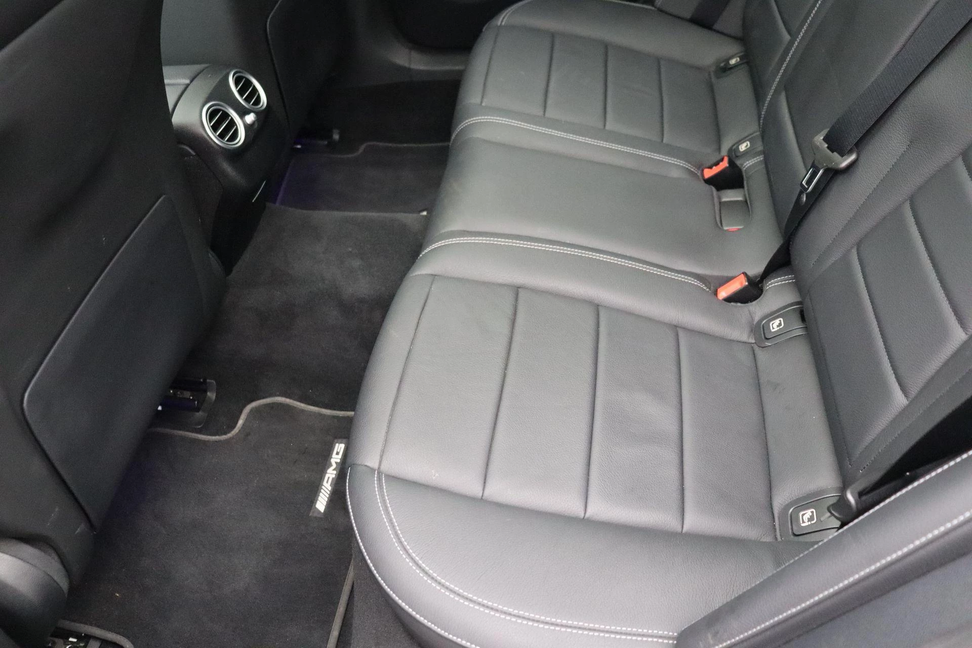 Mercedes-Benz Classe E 300 e Estate AMG LINE + LEDER + PANO DAK + BURMESTER + SURROUND VIEW +