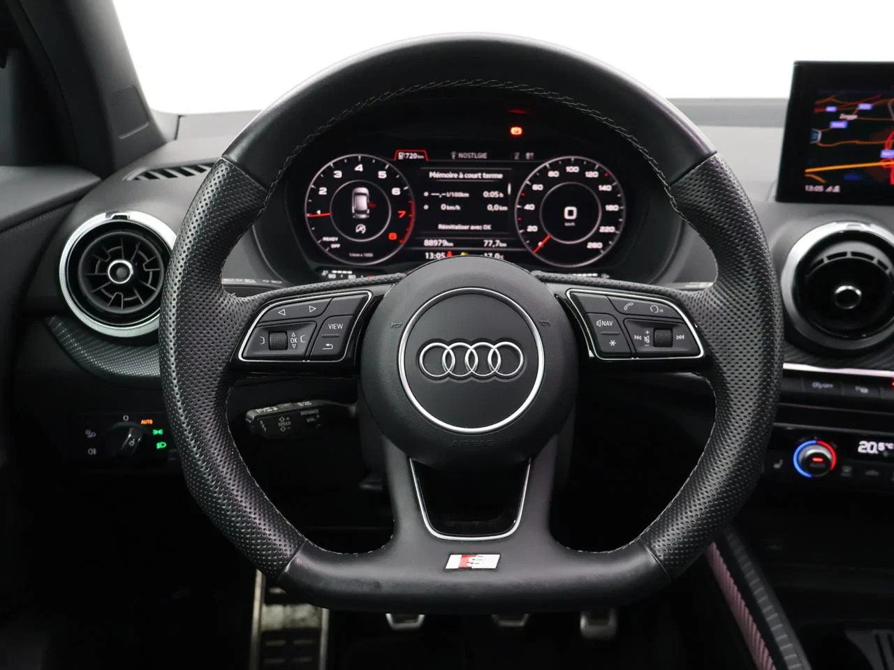 Audi-Q2-image-11
