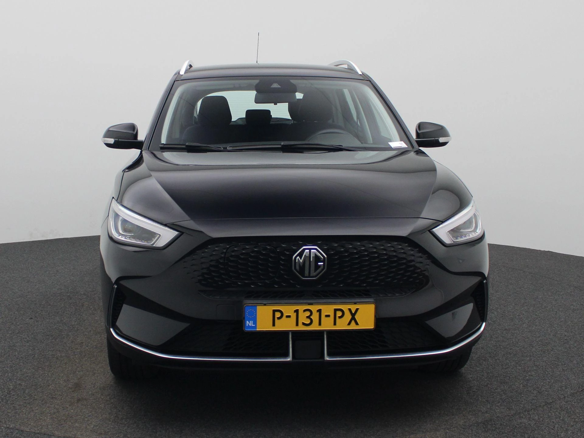 MG-ZS EV-image-2