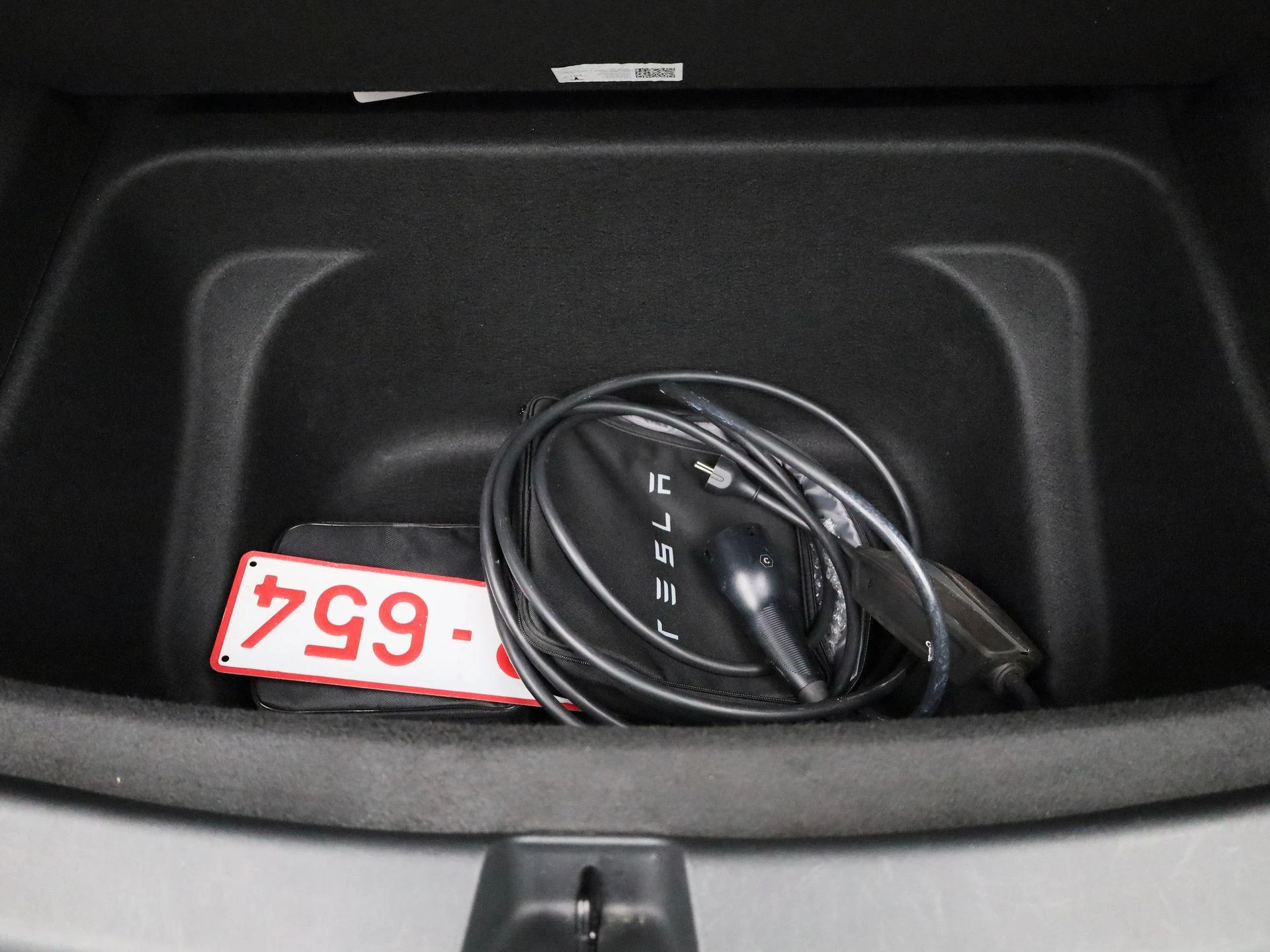 Tesla-Model Y-image-20