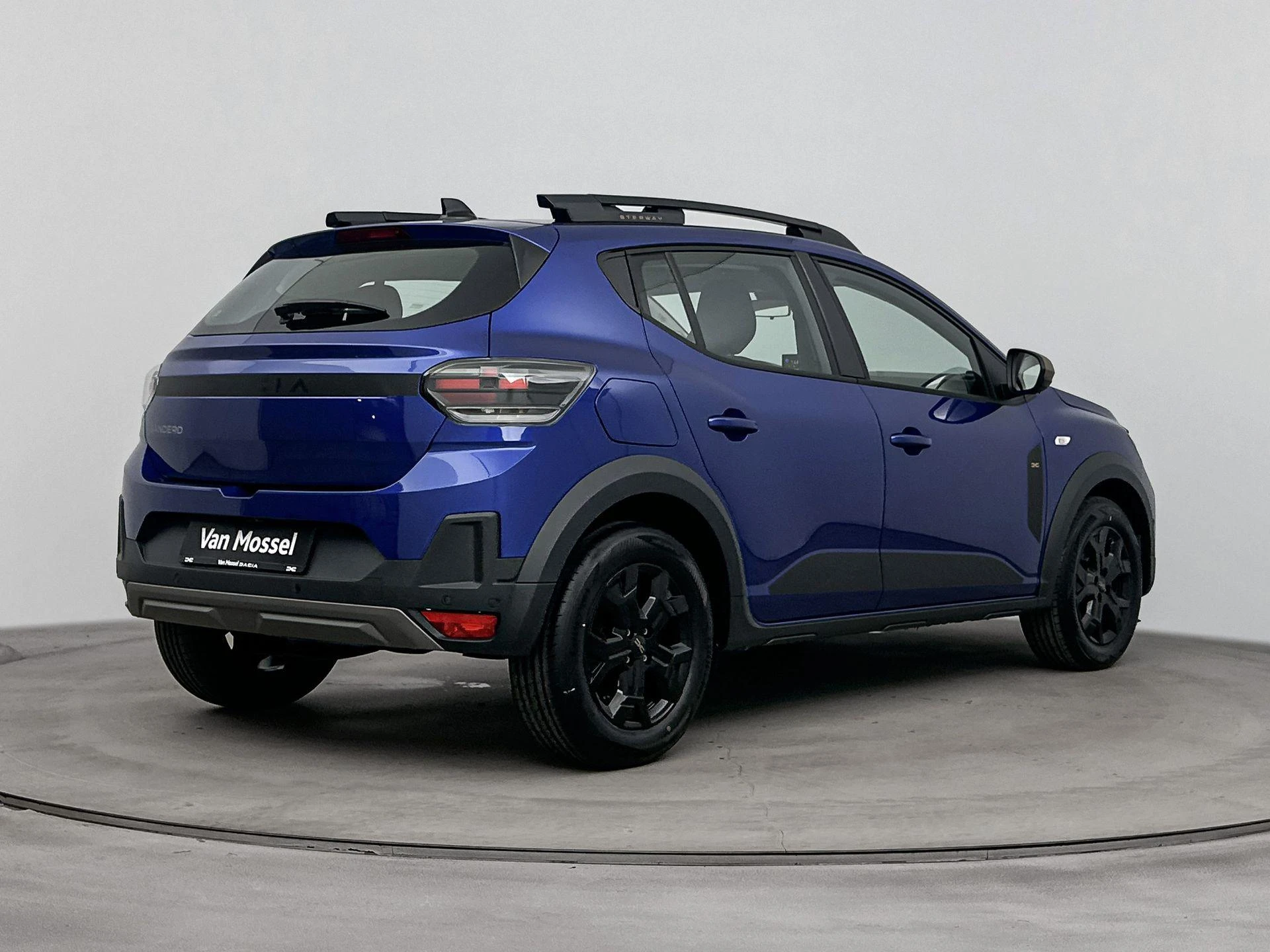Dacia-Sandero Stepway-image-3