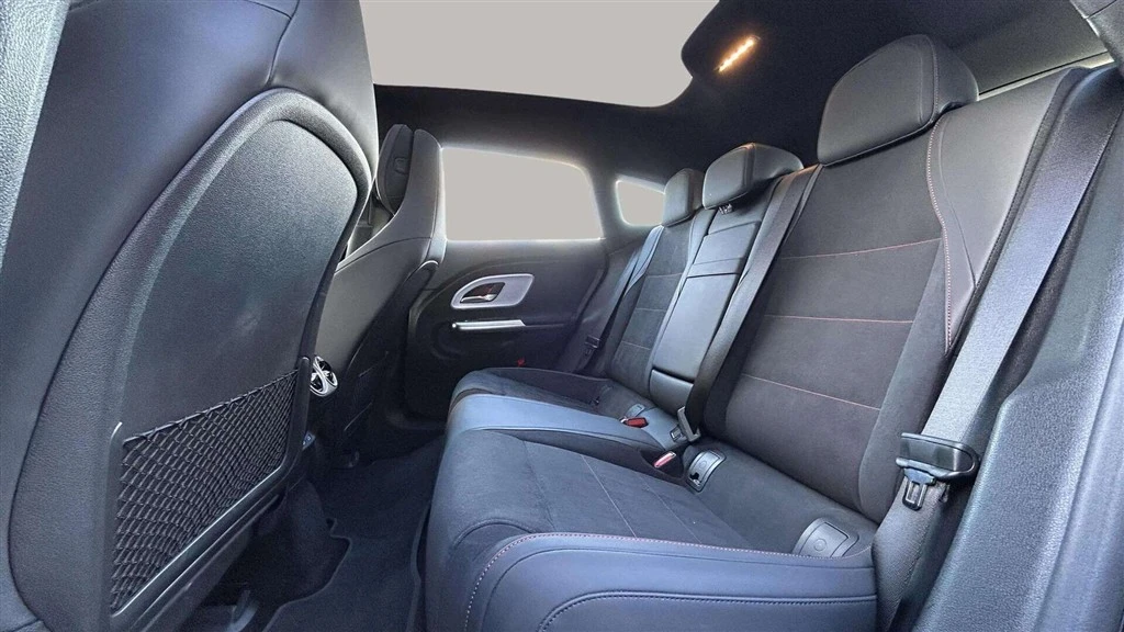 Mercedes-Benz-CLA-image-22