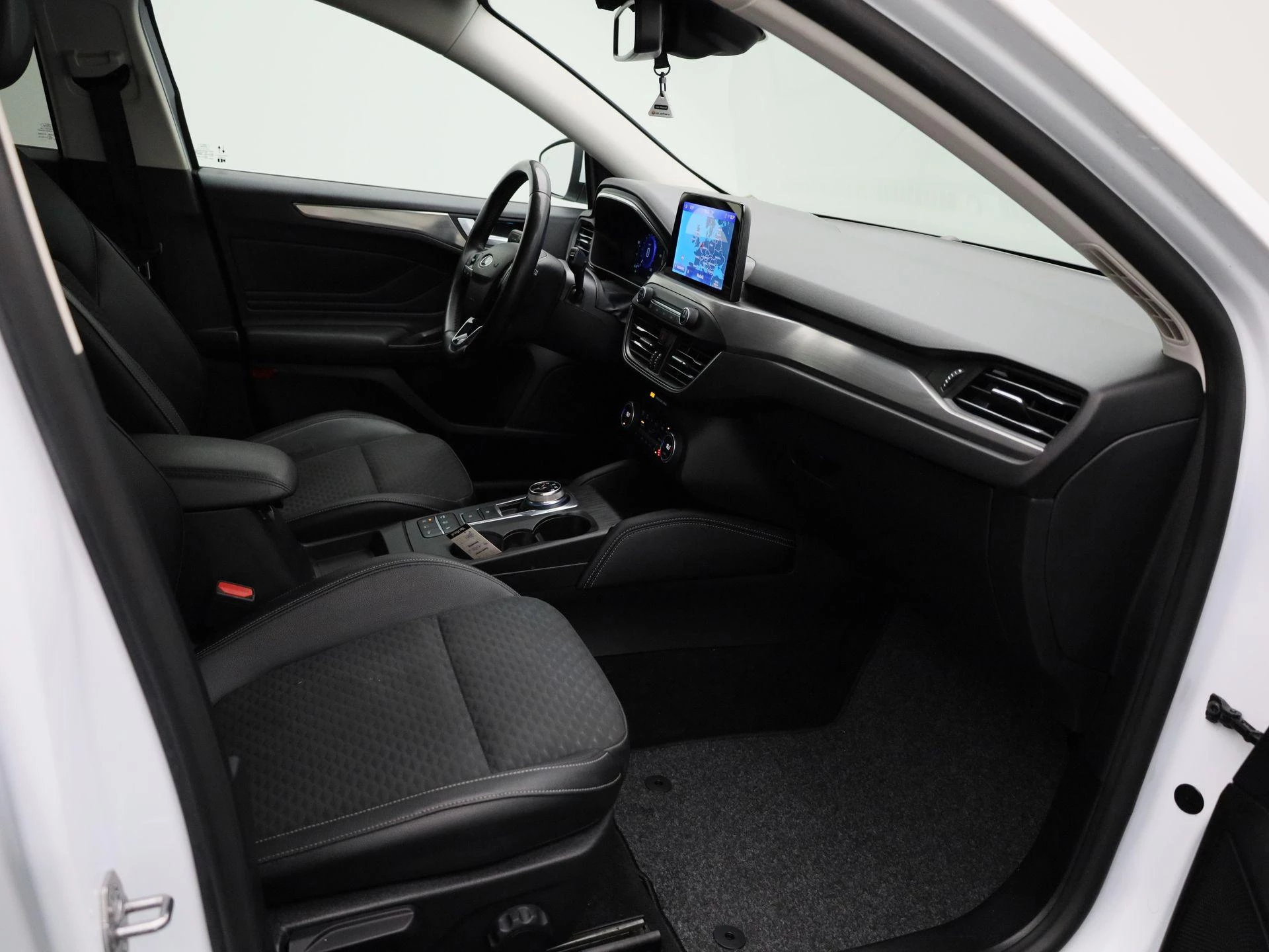 Ford Focus Wagon 1.0 EcoBoost Titanium X Business