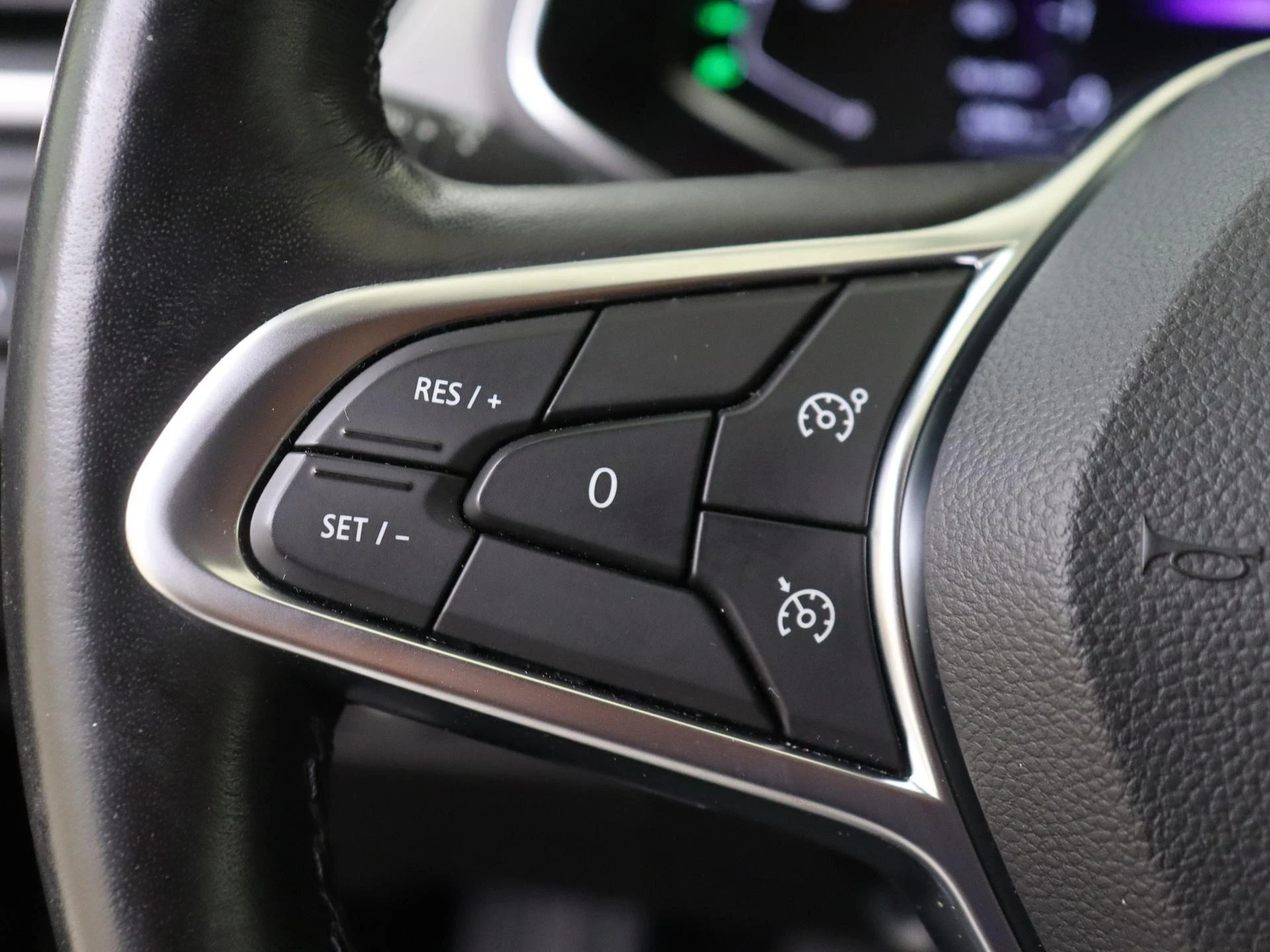 Renault-Captur-image-11