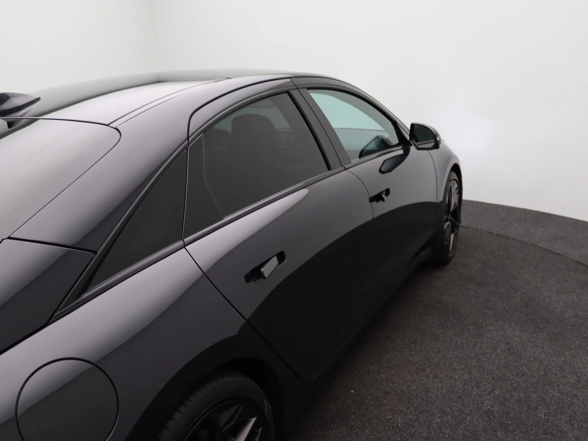 Hyundai-IONIQ 6-image-39