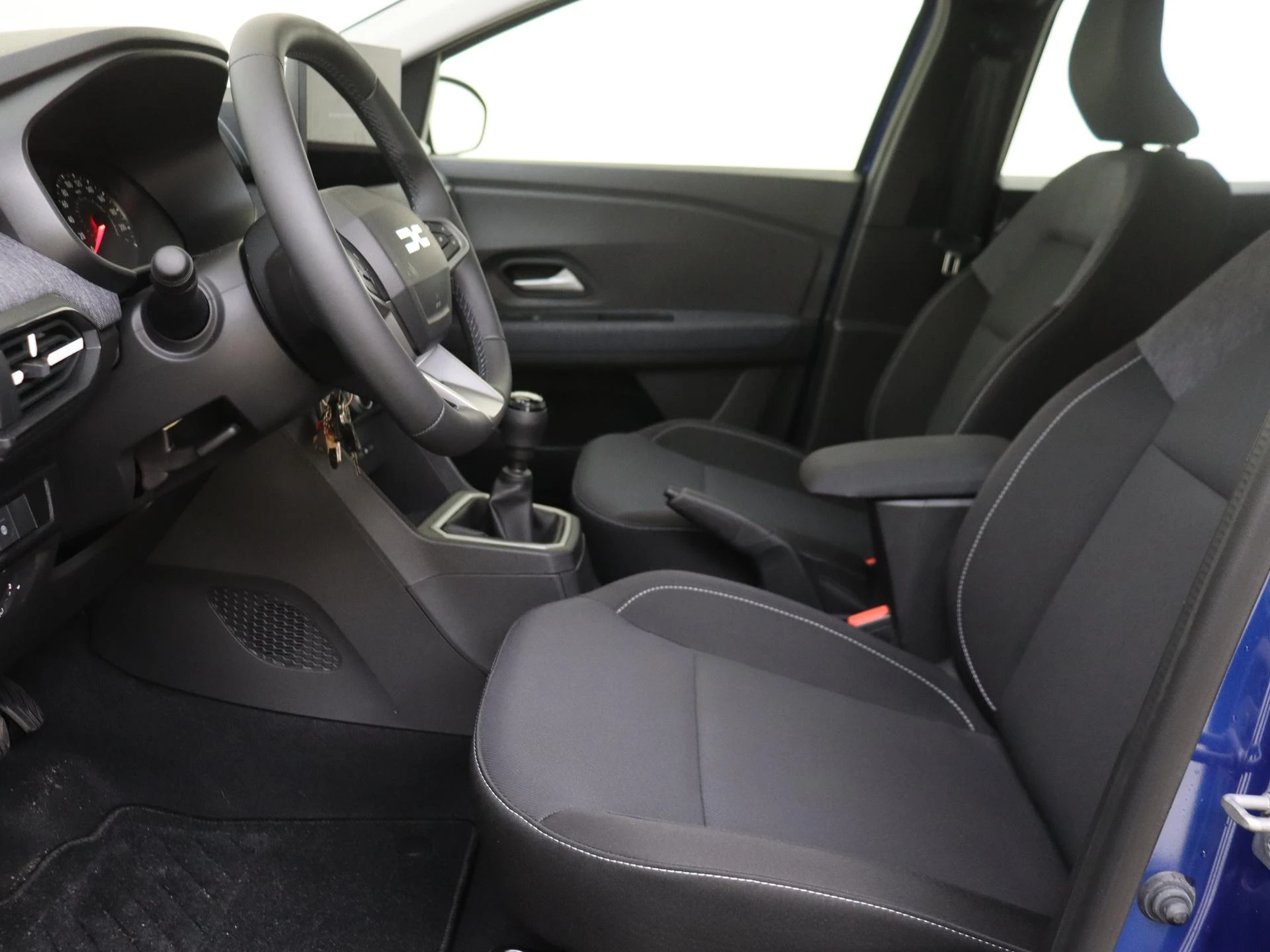 Dacia-Sandero-image-14