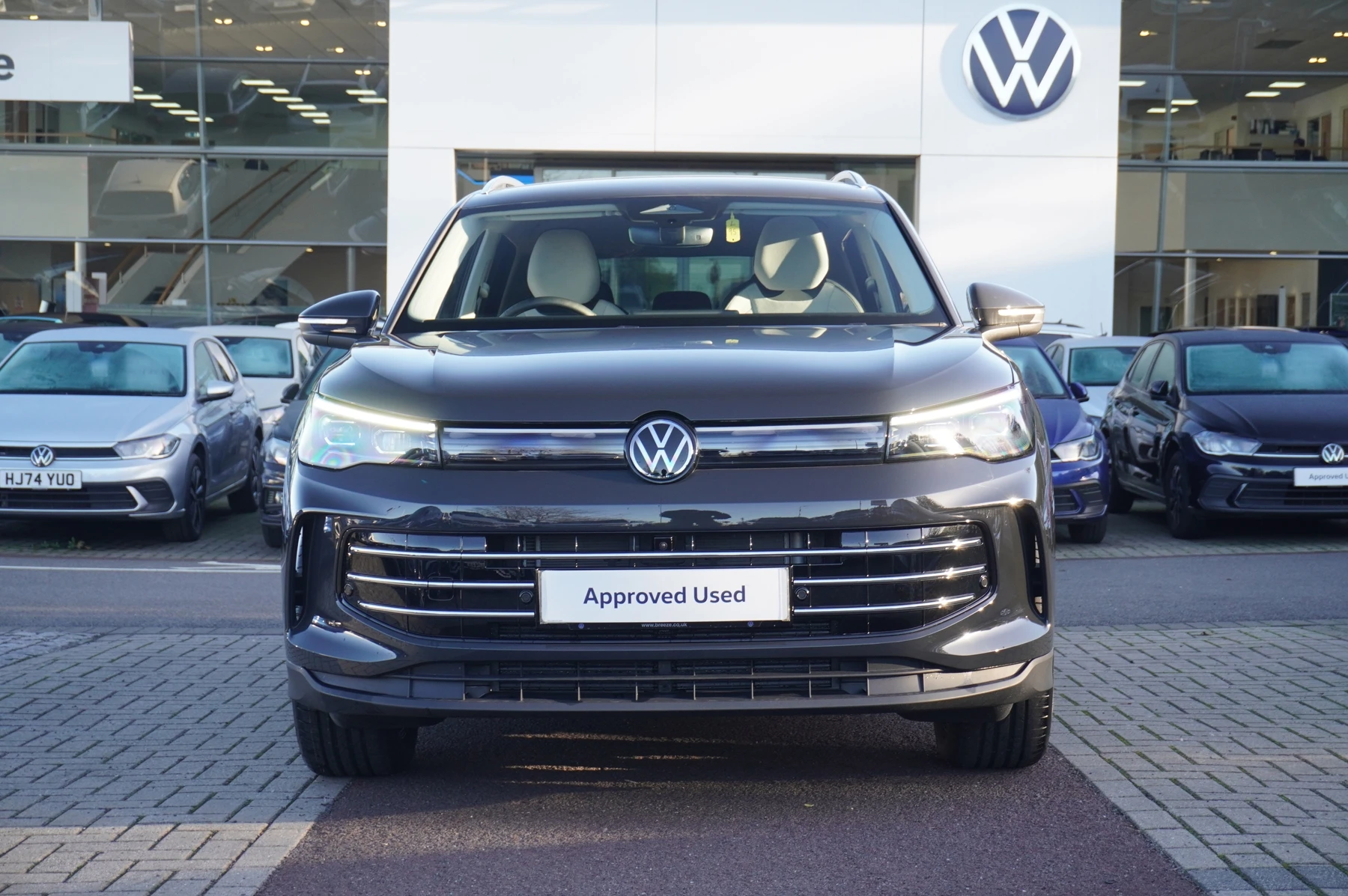 Volkswagen-Tiguan-image-6