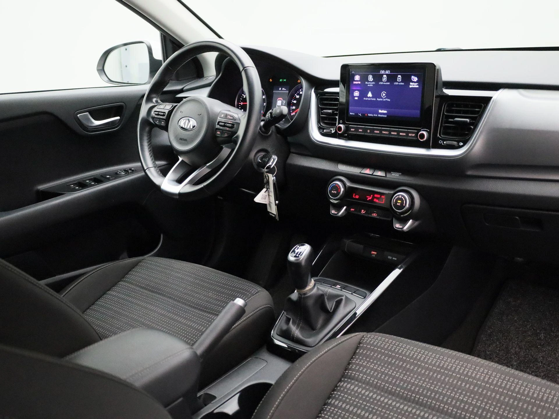Kia-Stonic-image-32