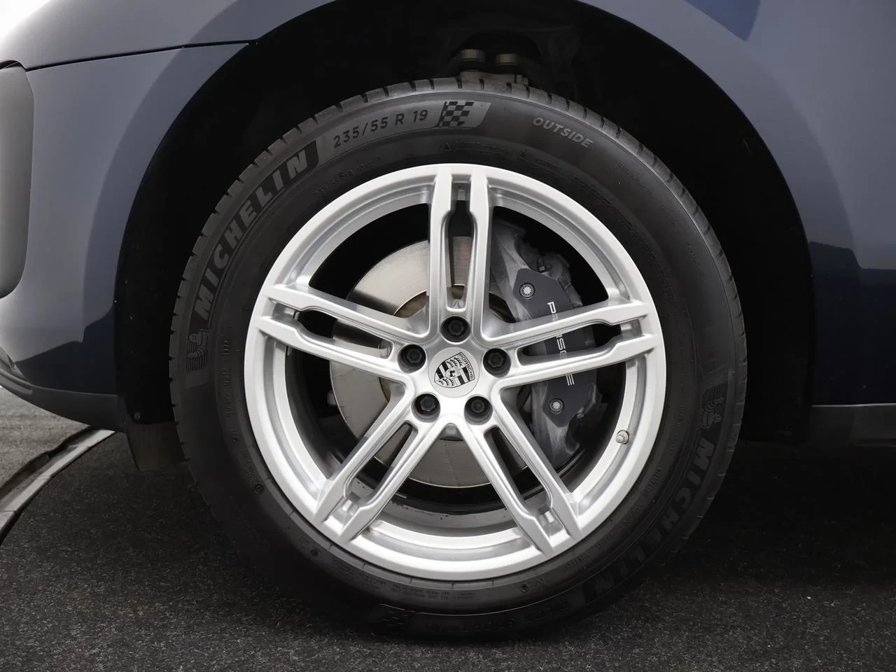 Porsche-Macan-image-2