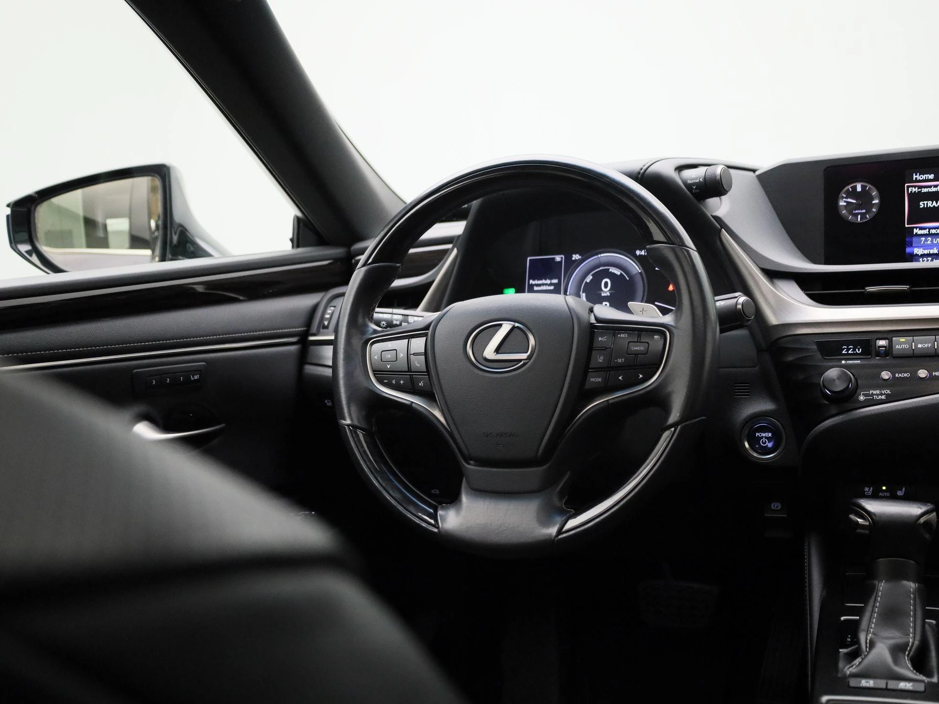 Lexus-ES-image-10