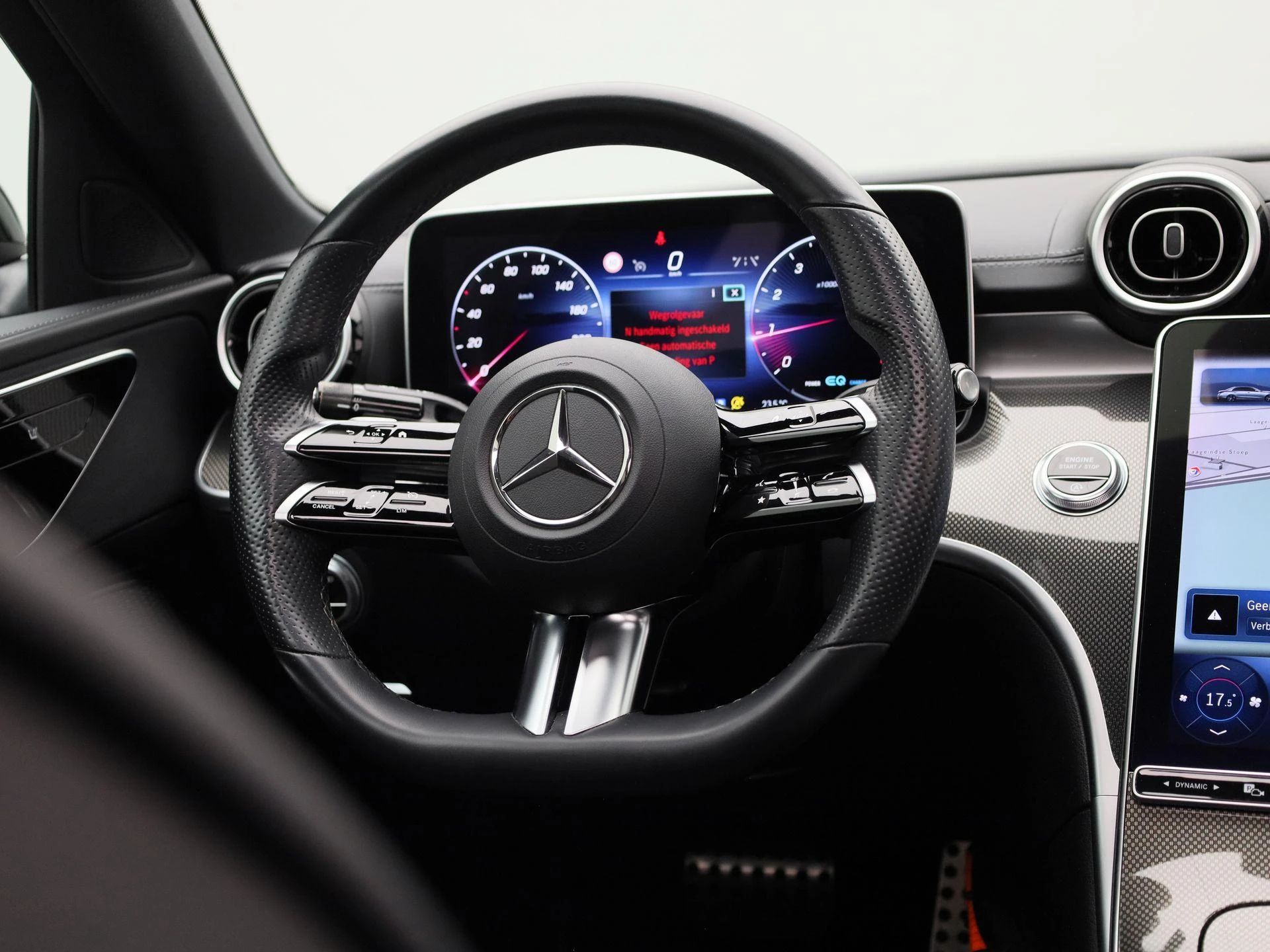Mercedes-Benz-C-Klasse-image-10