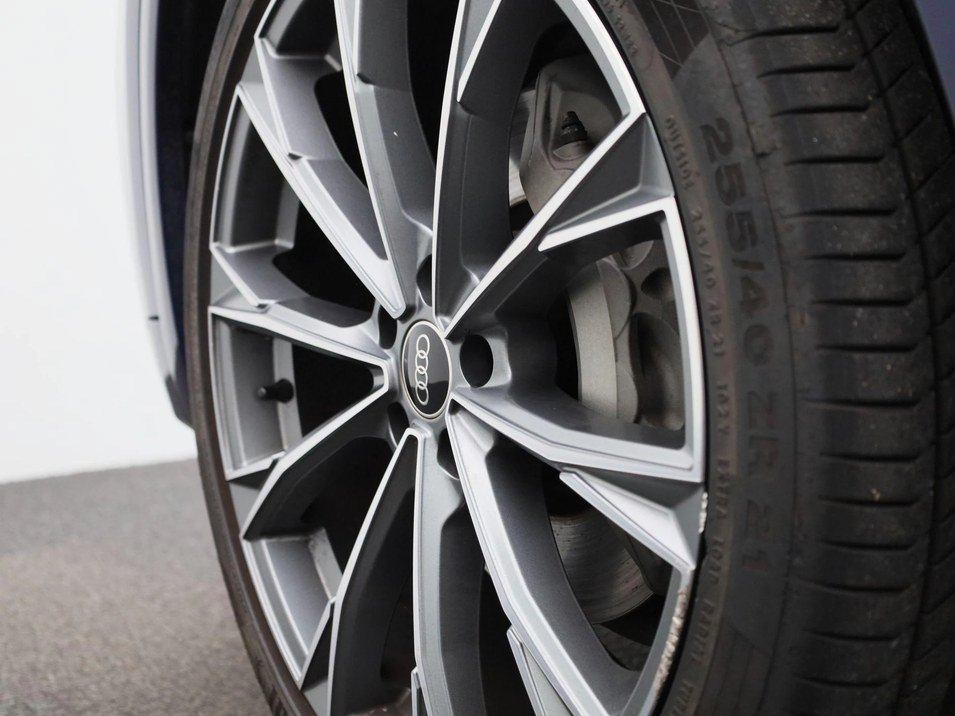 Audi-Q5-image-50