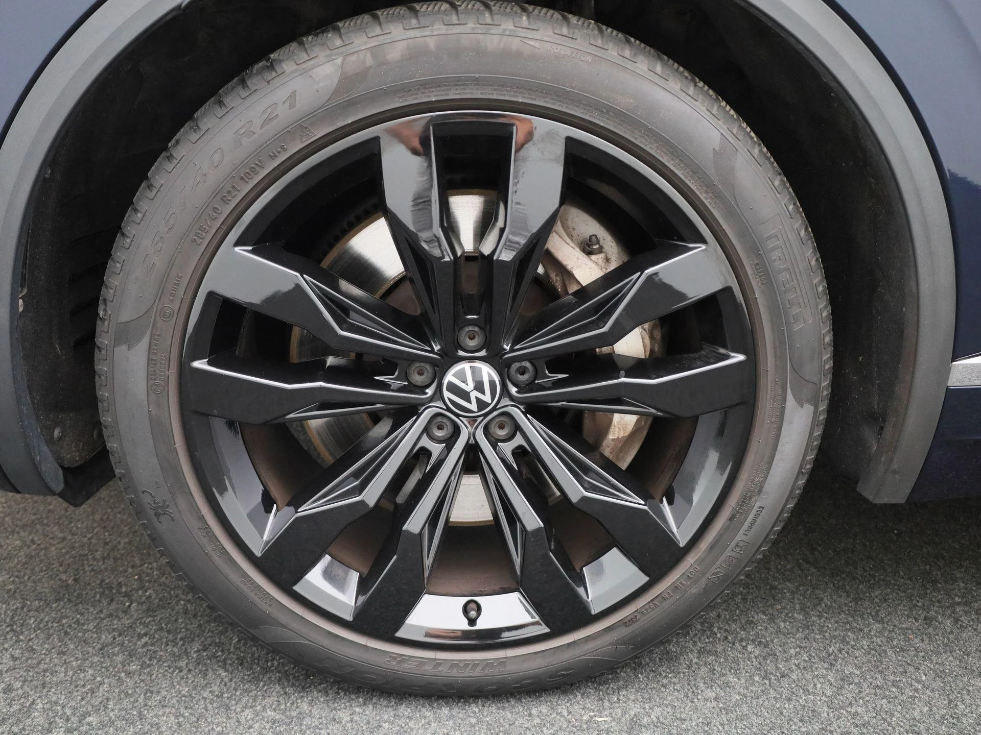 Volkswagen-Touareg-image-15
